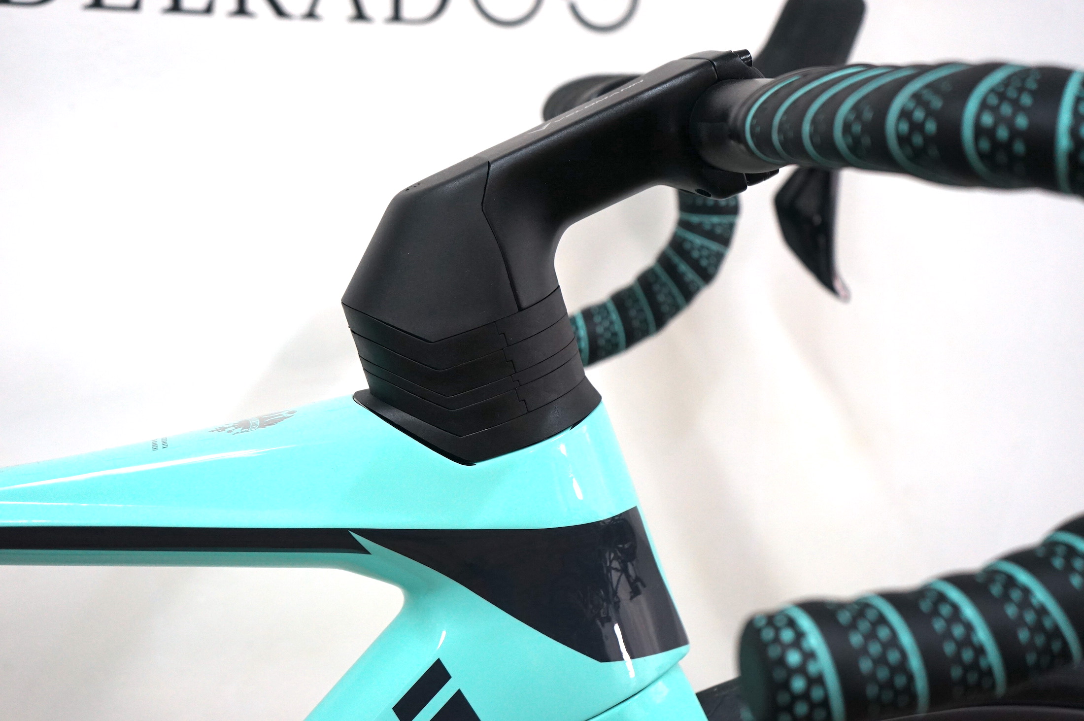 Bianchi OLTRE Comp Ultegra Di2 2x12 (2024) YSB23 XD CK16 / GRAPHITE FULL GLOSSY