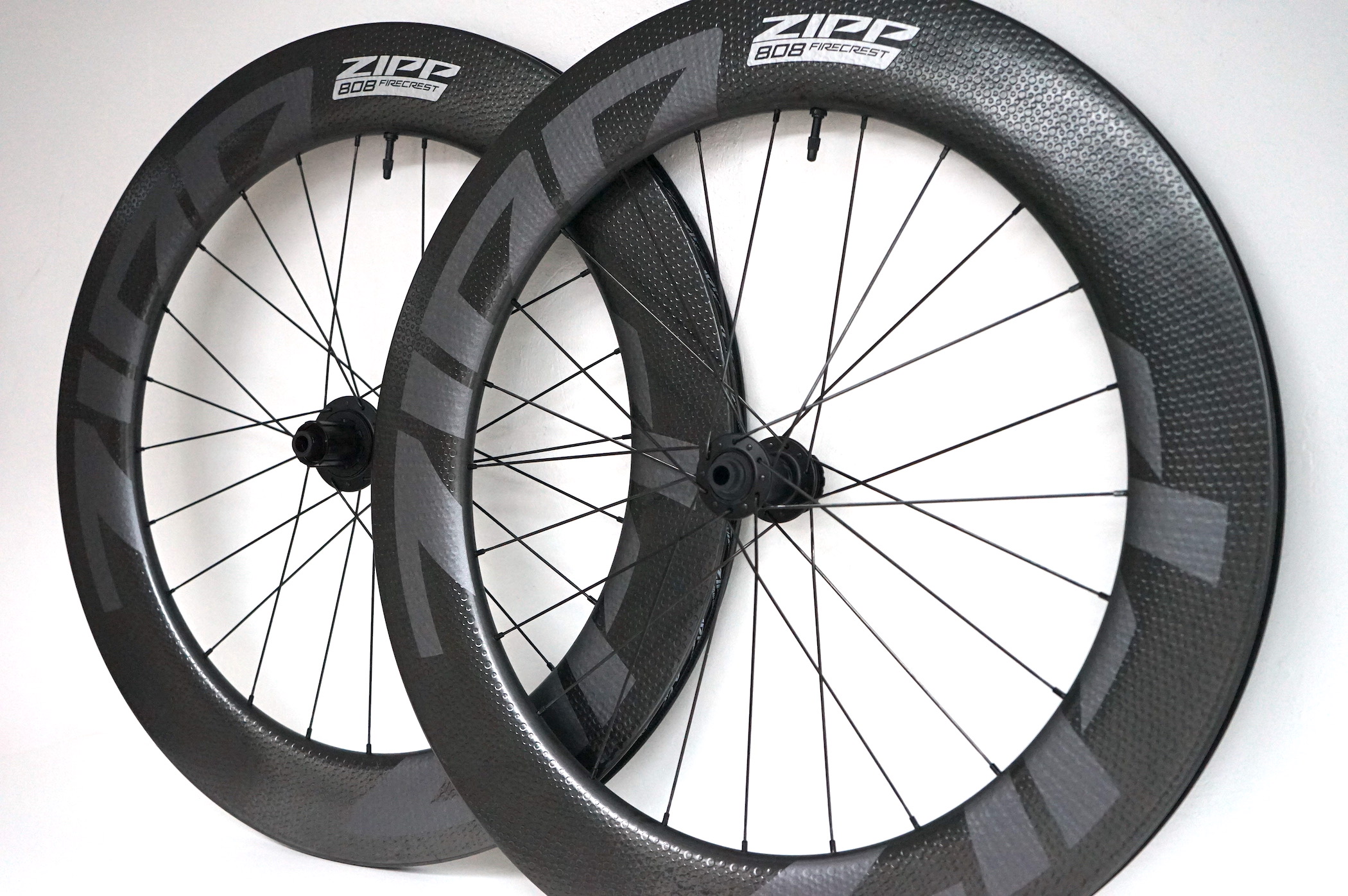 ZIPP 808 Firecrest Tubeless für Scheibenbremsen MY21 - Laufradsatz