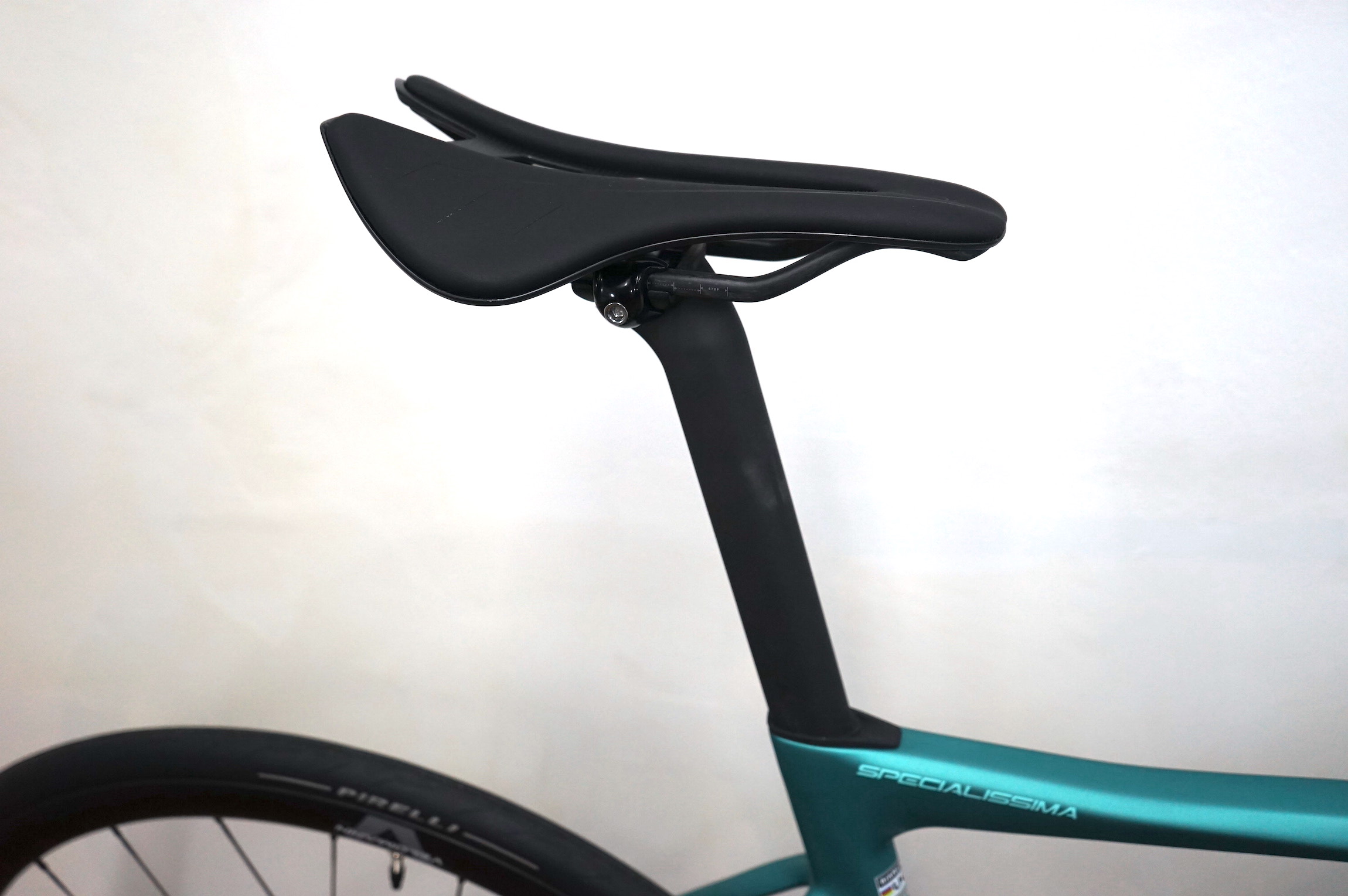 Bianchi SPECIALISSIMA PRO SRAM FORCE ETAP AXS (YTB43 MW)