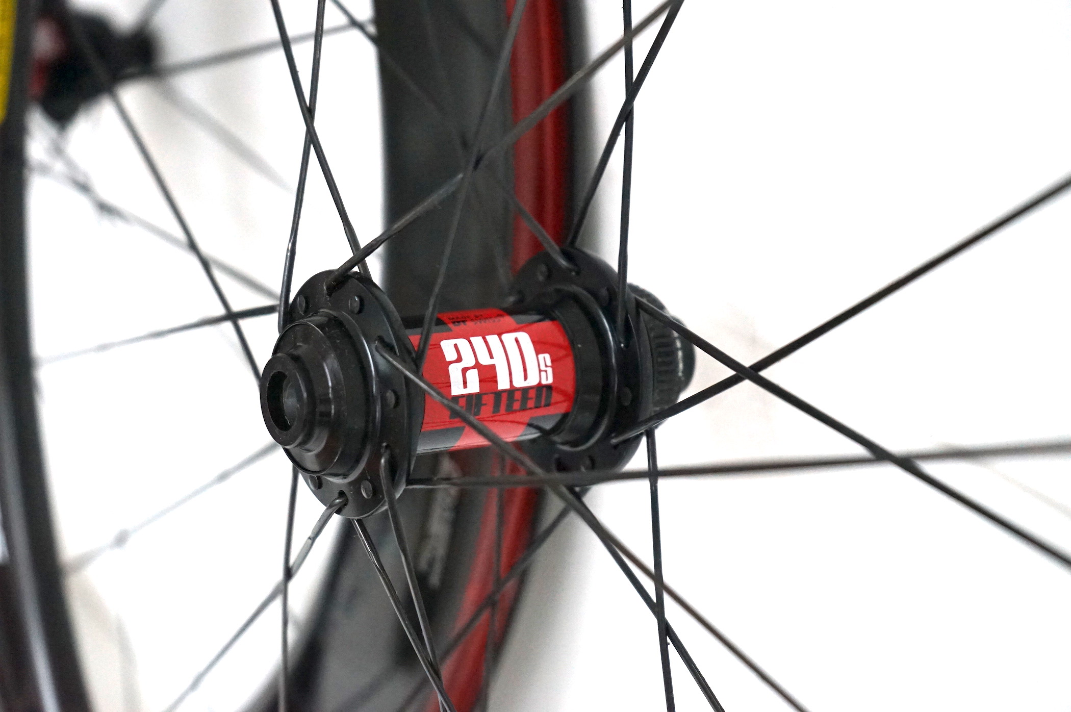 ENVE 5.6 SES Carbon Clincher Disc DT240S 