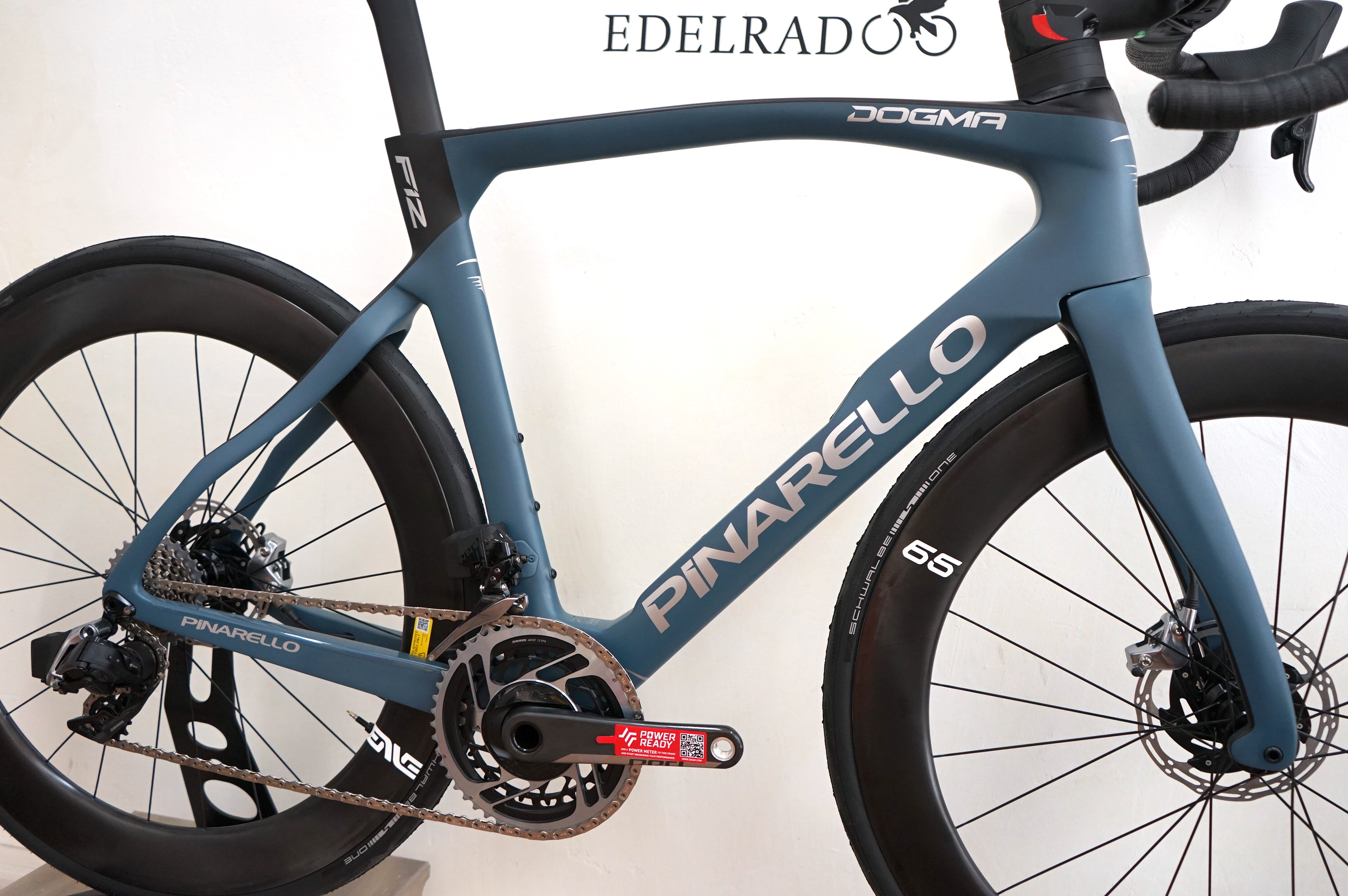 Pinarello DOGMA F12 Disc Sram AXS 2x12  ENVE Foundation 65mm vertigo-blue