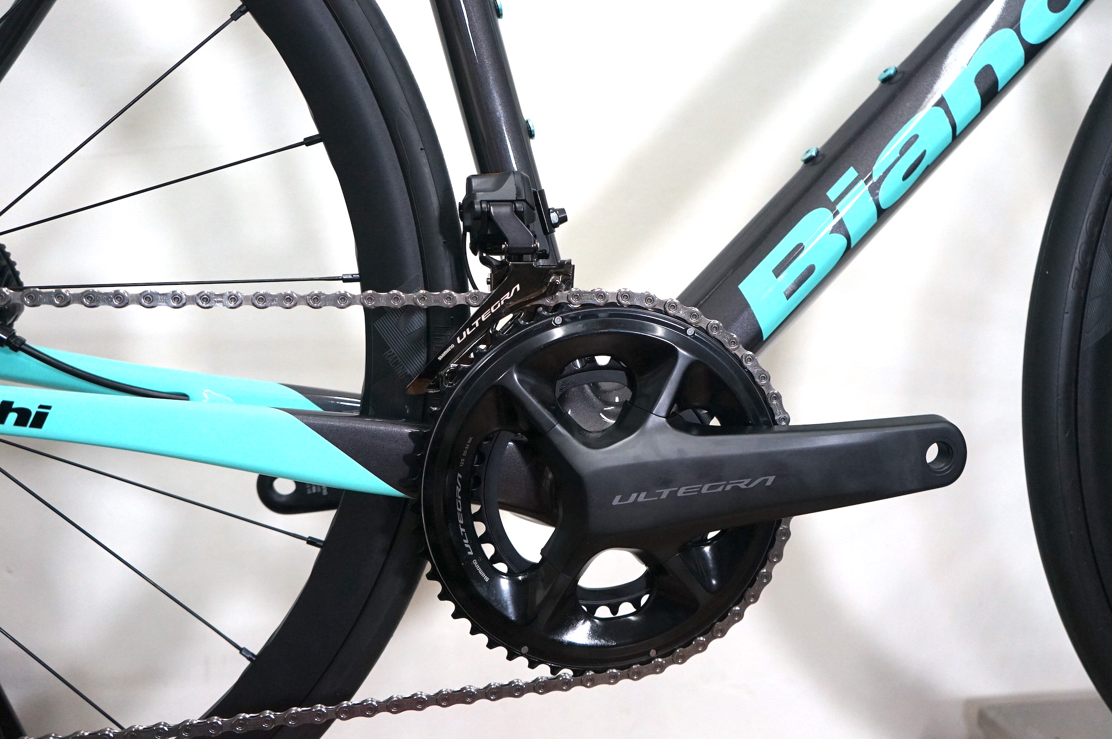Bianchi SPECIALISSIMA Ultegra Di2 2x12 R400 (2023) YSBY6X RS