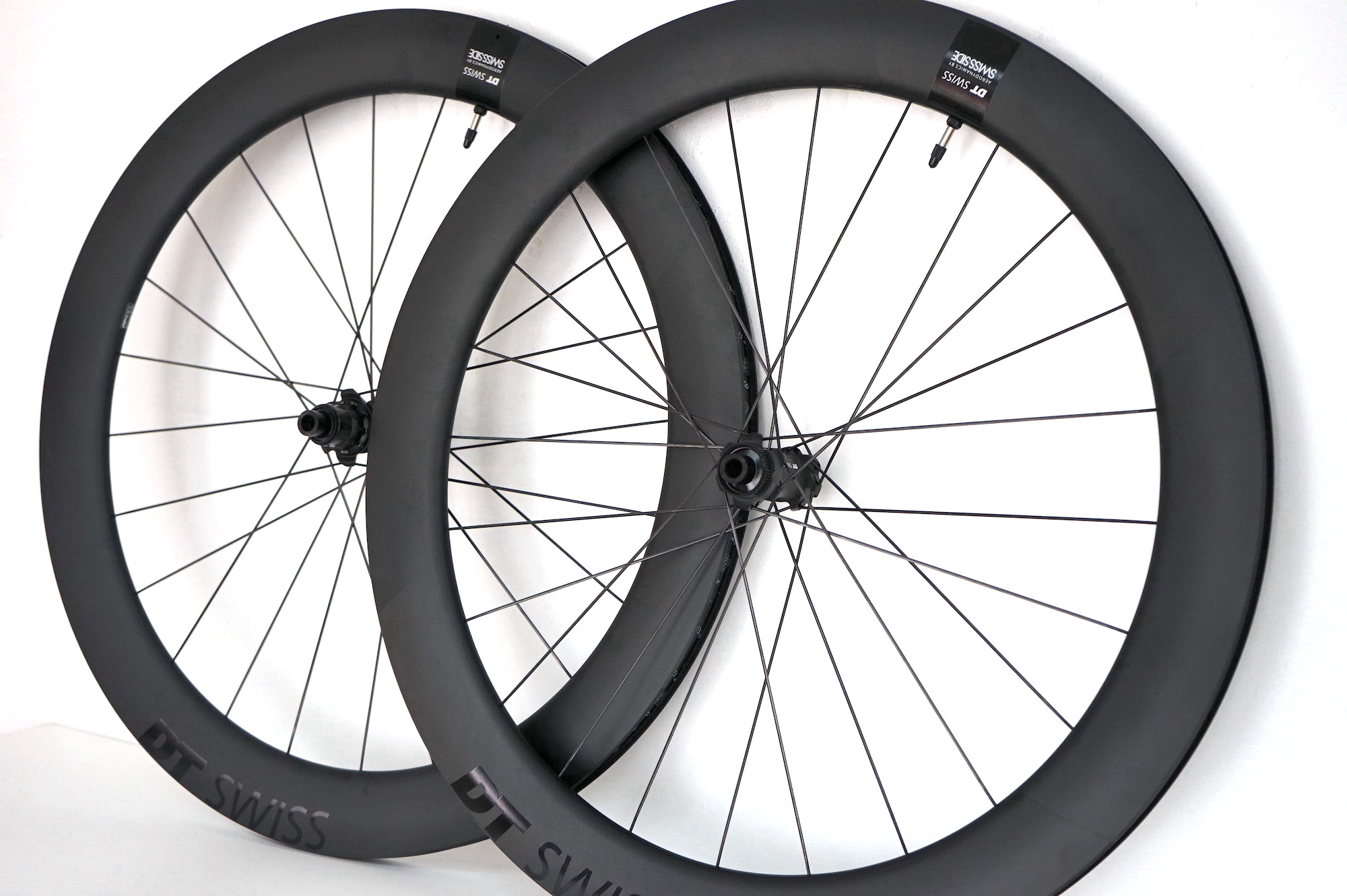 DT Swiss ARC1650 disc-brake 62mm Laufradsatz (VR 12x100mm / HR 12x142mm)