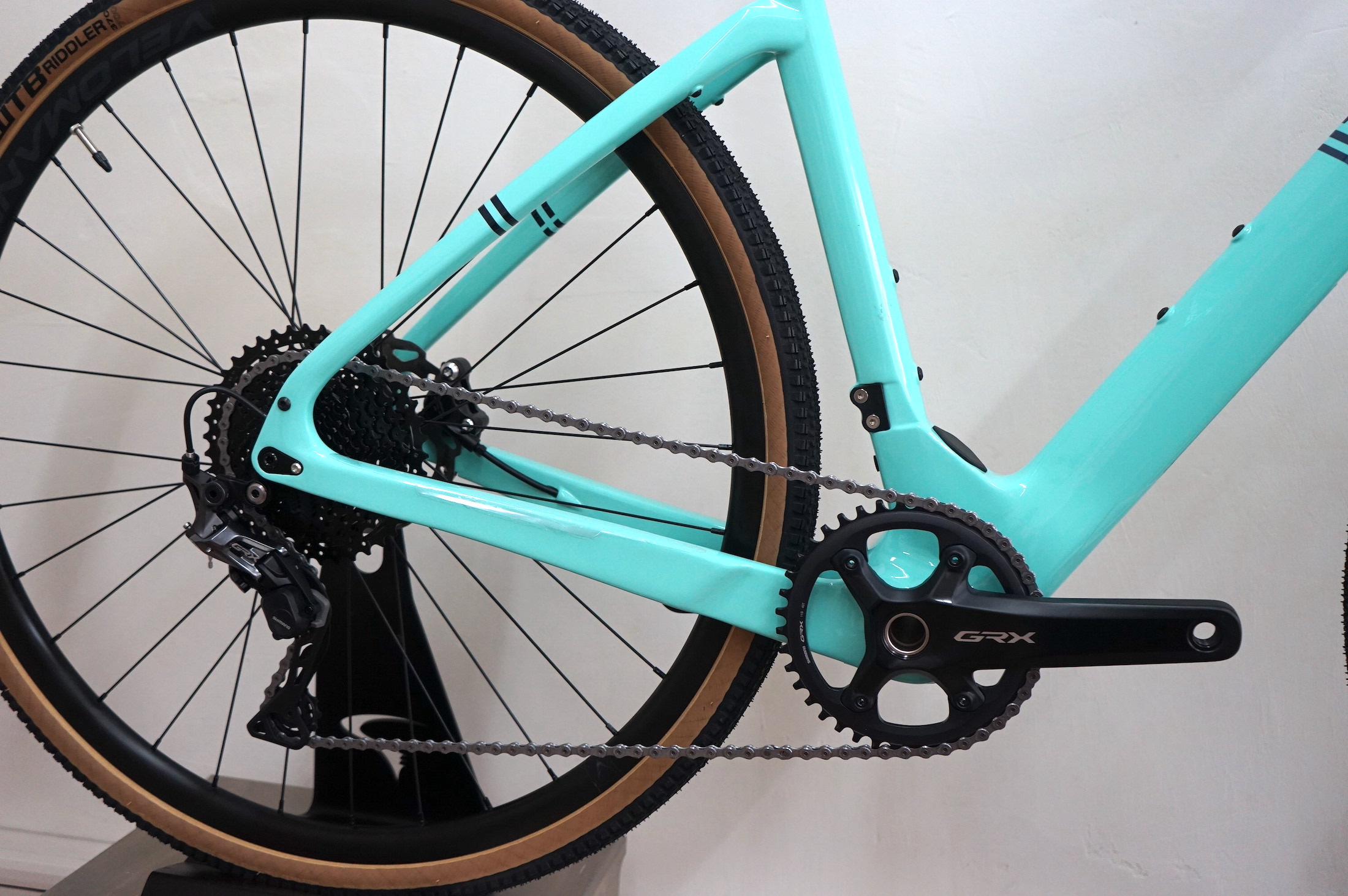 Bianchi Arcadex GRX 600 1X11 (2023) YSBX3 (GX - CELESTE CK16/BLUE NOTE GLOSSY)