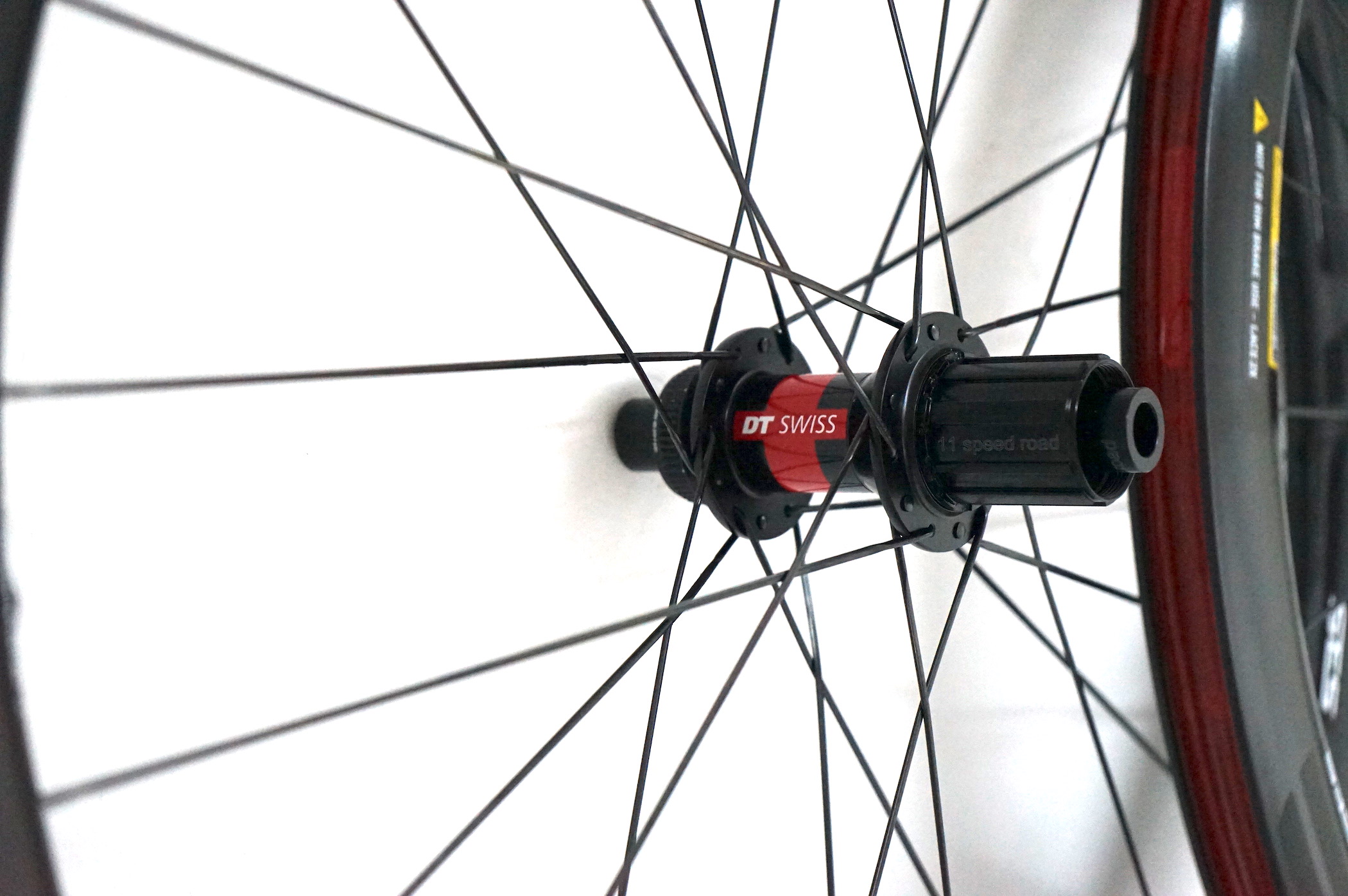 ENVE 5.6 SES Carbon Clincher Disc DT240S 