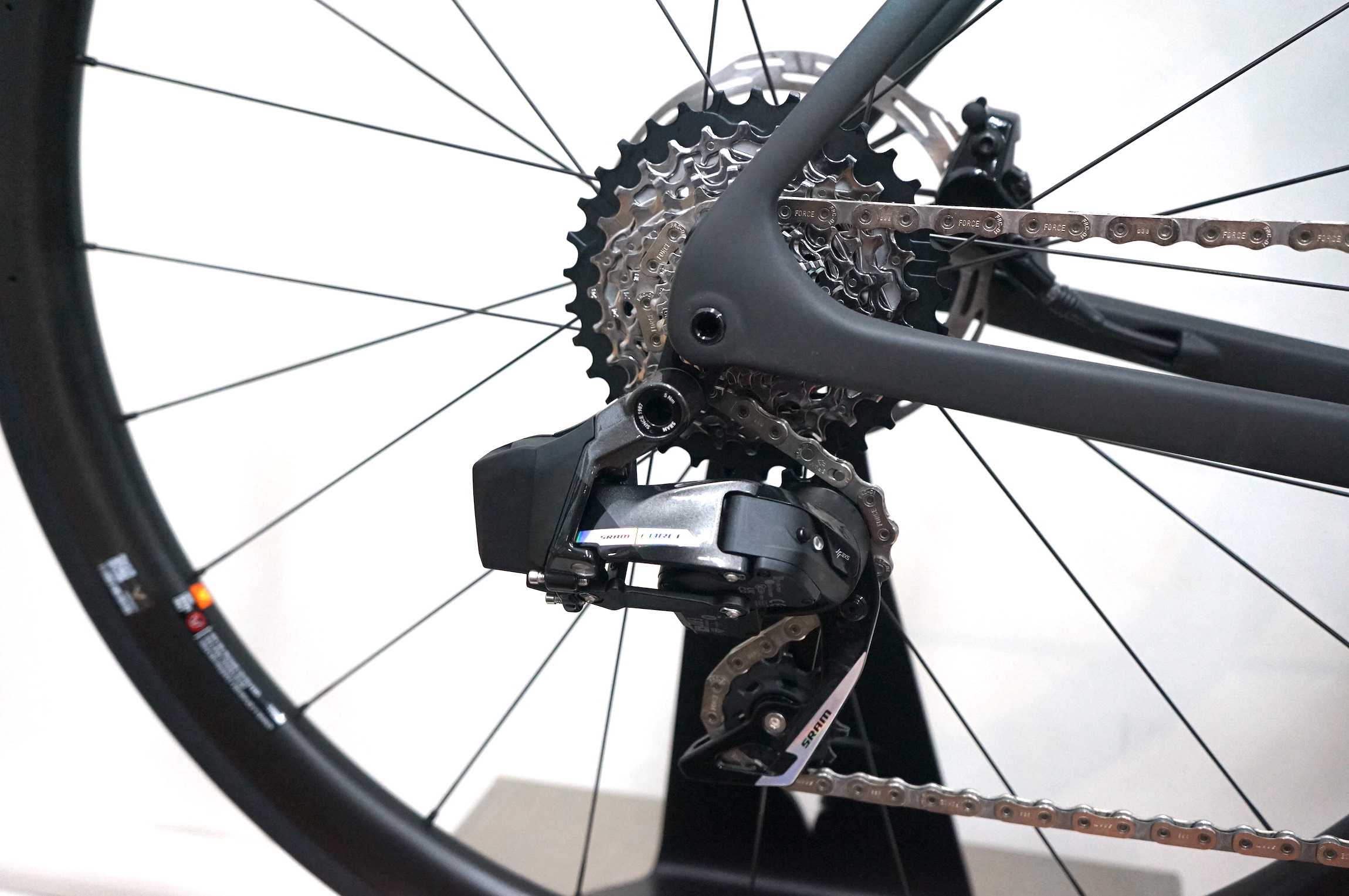 Bianchi SPECIALISSIMA PRO SRAM FORCE ETAP AXS (YTB43 MW)