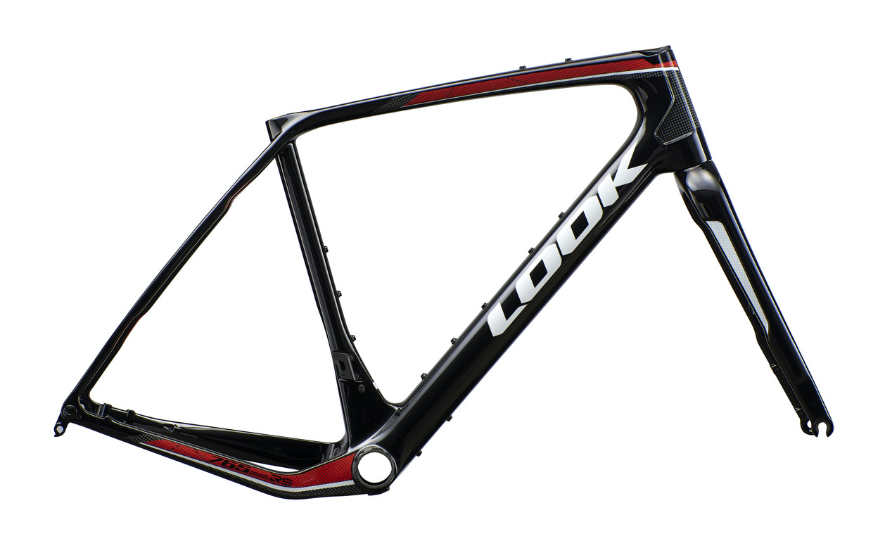 Rahmen/Gabel: High Modulus Carbon Frame/Ultra Light High Modulus Carbon Fork Tretlagergehäuse: BB 386 Max. Reifenbreite: 700 MM X 40 MM OR 27,5 X 2,1