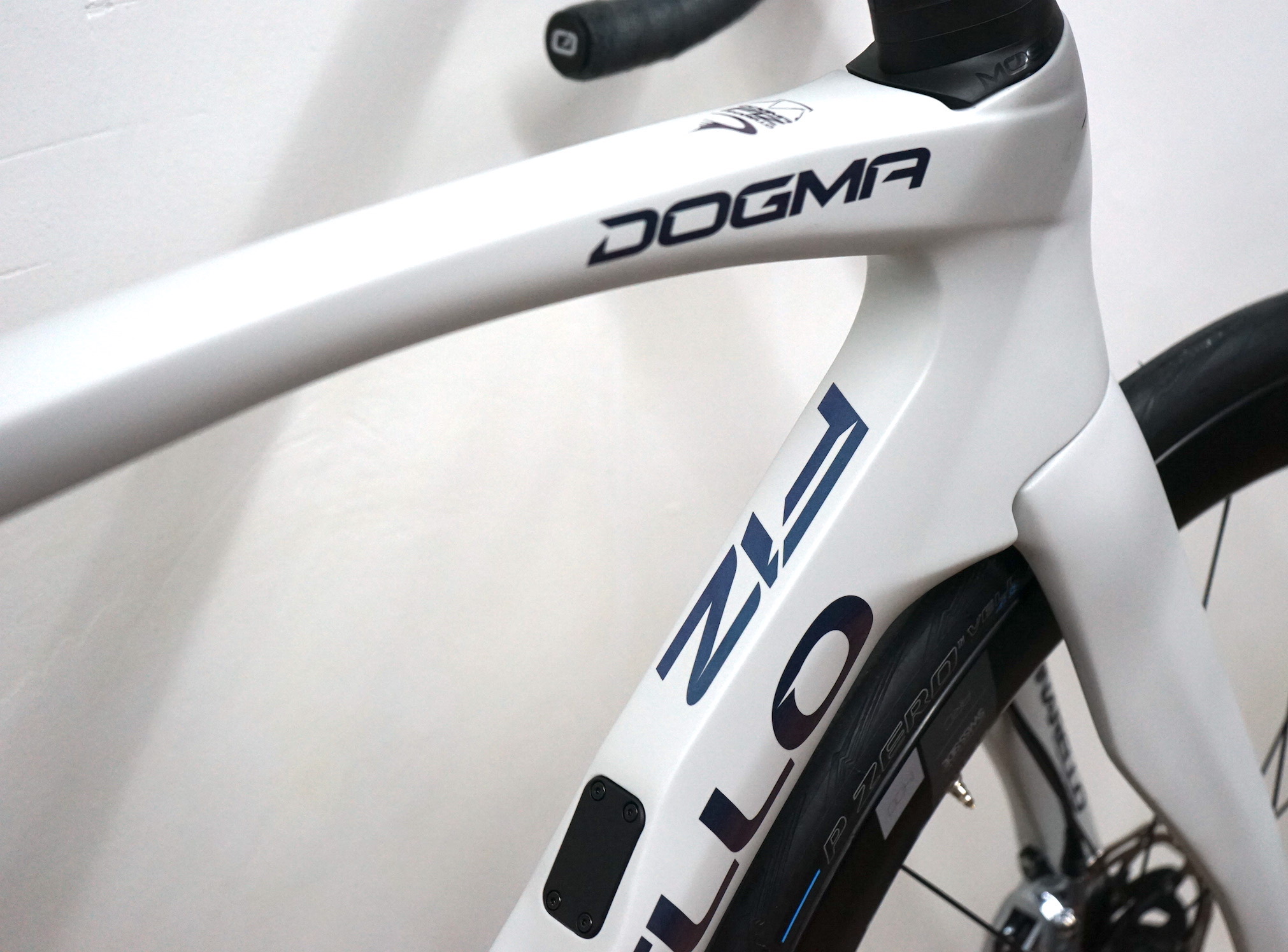 Pinarello DOGMA F12 Disc Sram Red AXS 2x12  DT Swiss ARC1400 50mm