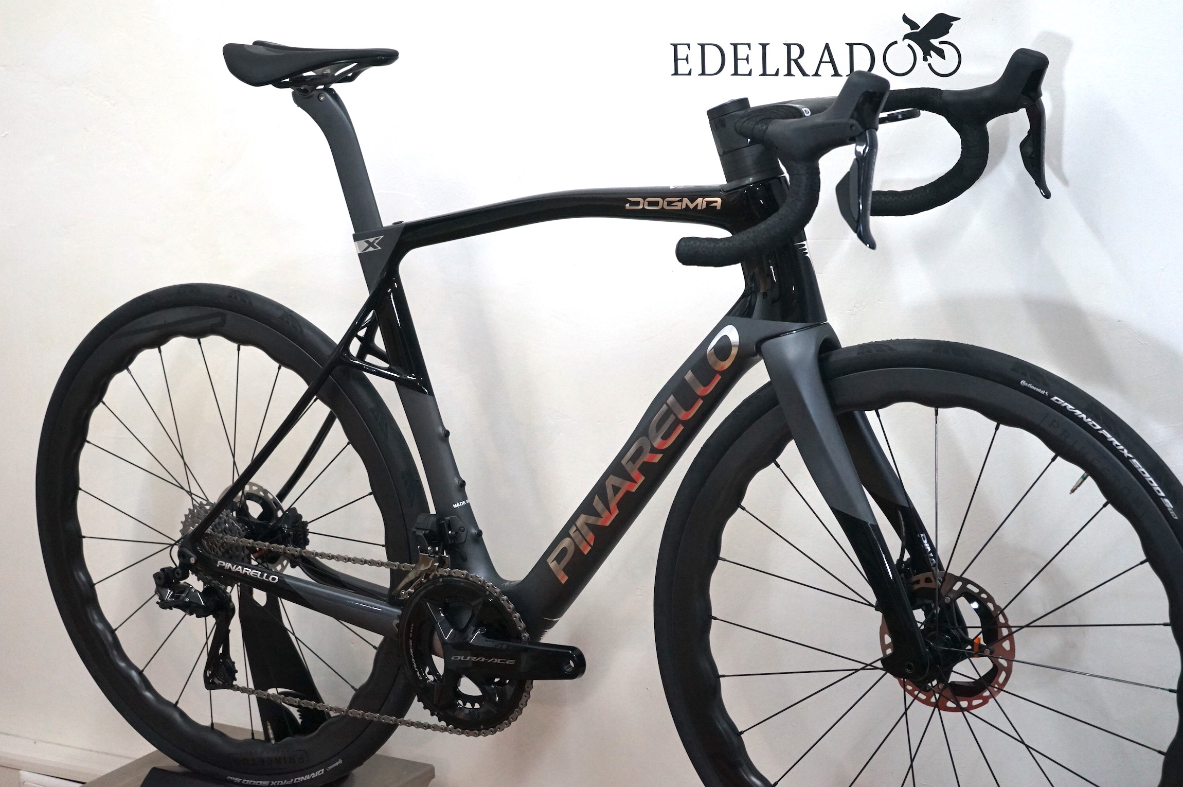 Pinarello DOGMA X disc (2024) DuraAce Di2 2x12 2x12 Princeton Grit 4540 (color CE202)