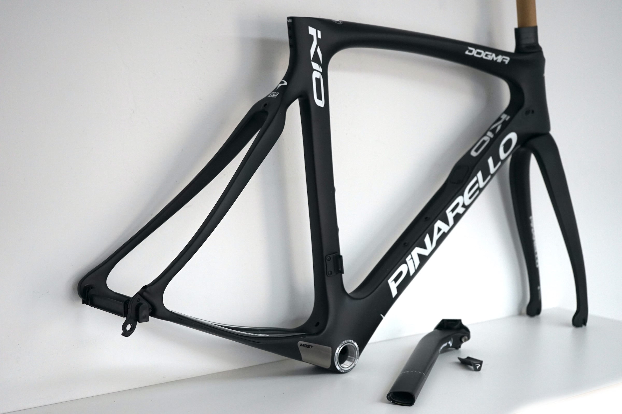 Pinarello Dogma K10 Rahmenset black/white für Felgenbremse
