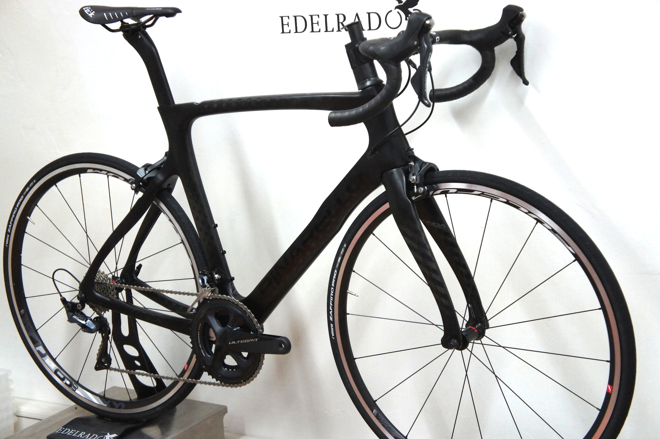 Pinarello Prince Komplettrad Ultegra 