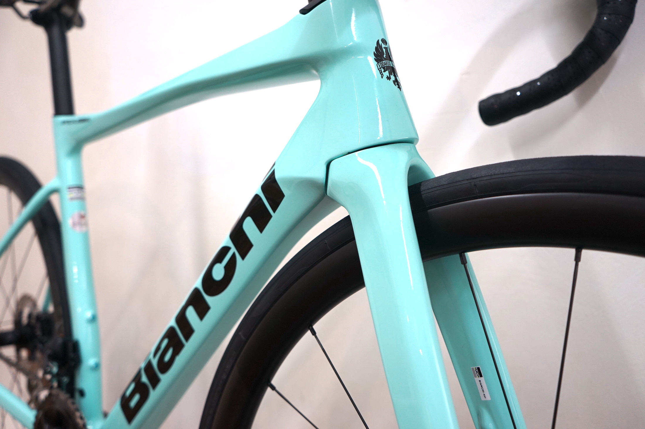 Bianchi SPECIALISSIMA Comp (2024) Ultegra Di2 2x12 (YTB46 MQ)