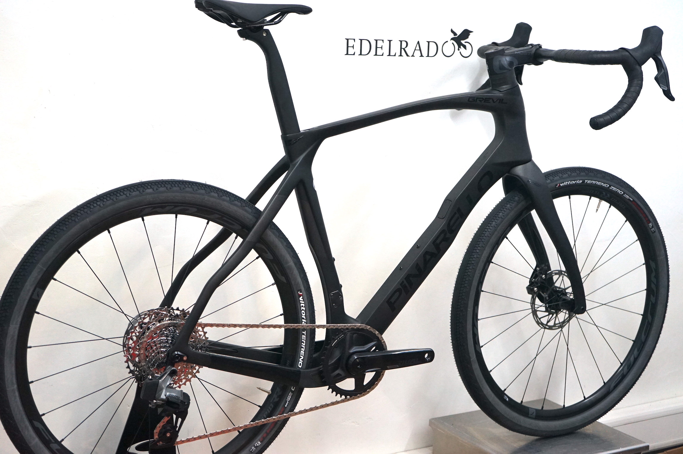 Pinarello GREVIL F Rival eTap AXS DB 1x12 XPLR / 27,5" (2023) CB301 razor-black