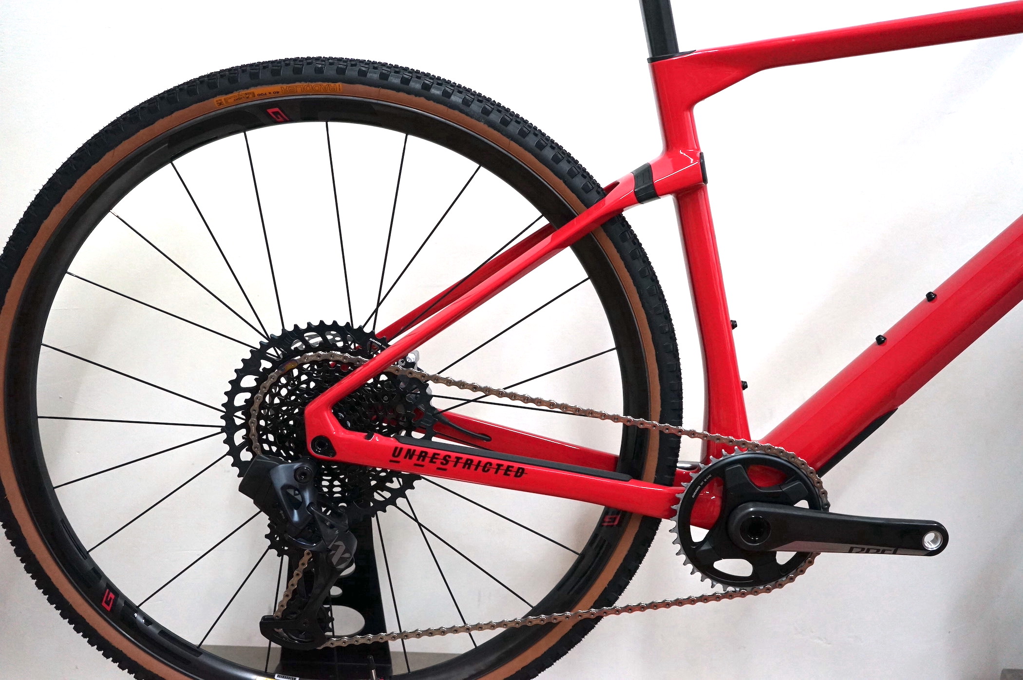 BMC URS 01 ONE (2022)  Sram Red eTap/Eagle XX1 AXS 1x12