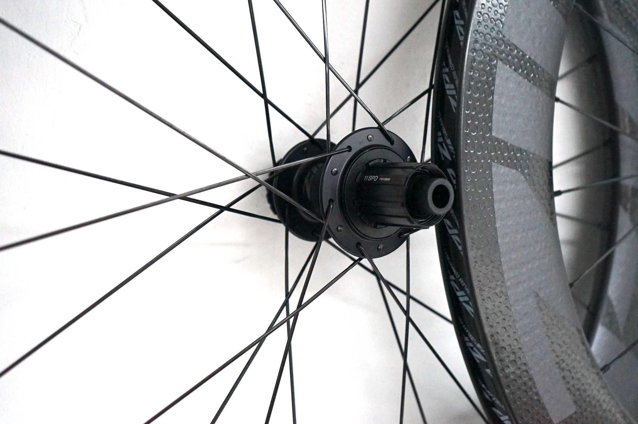 ZIPP 808 Firecrest Tubeless für Scheibenbremsen MY21 - Laufradsatz