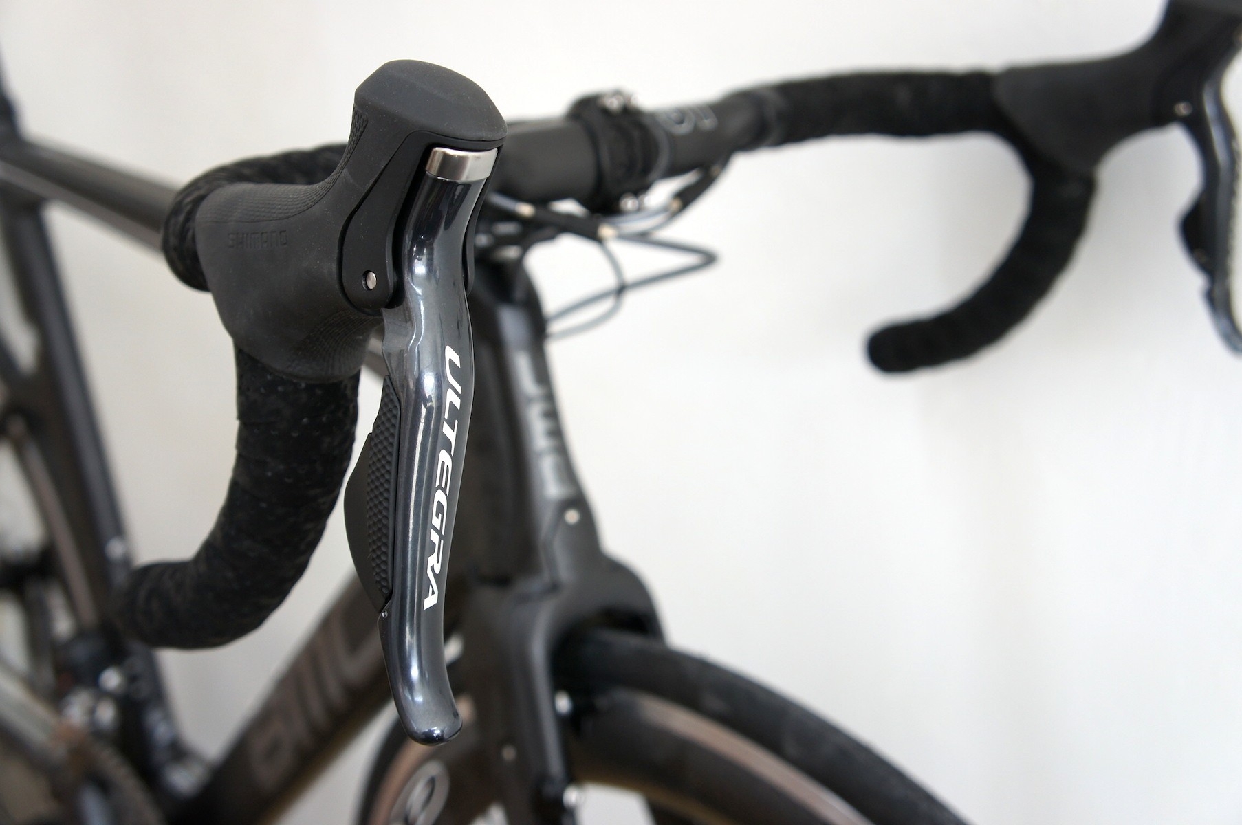 BMC TimeMachine Road TMR01 Ultegra Di2 stealth 2015BMC TimeMachine Road TMR01 Ultegra Di2 stealth 2015