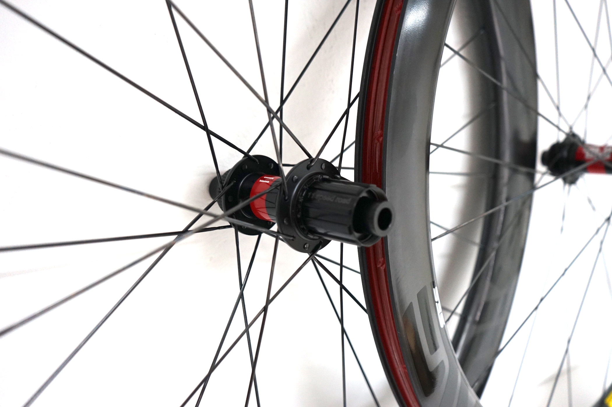 ENVE 5.6 SES Carbon Clincher Disc DT240S 