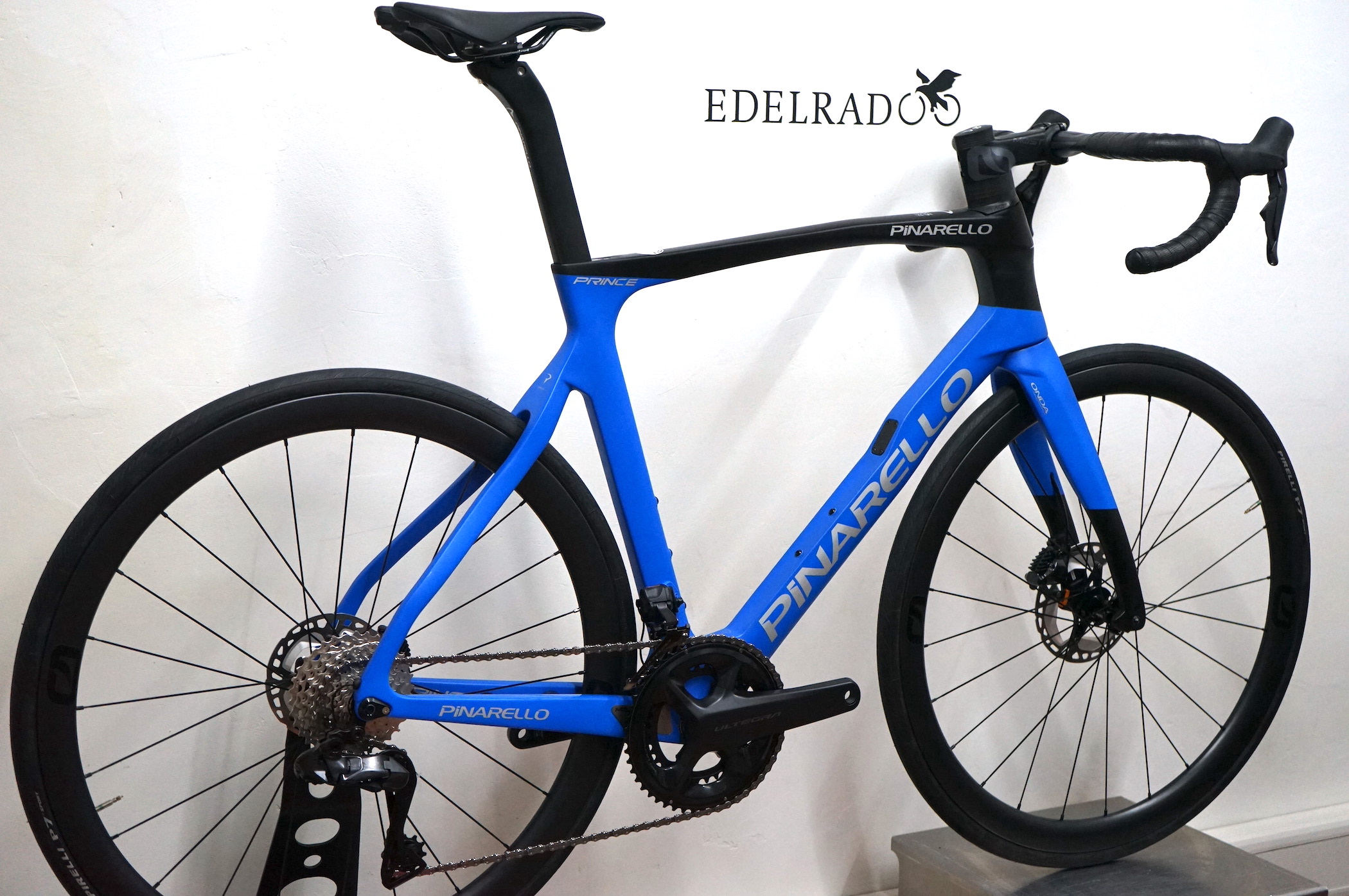 Pinarello Prince Disc Shimano Ultegra Di2 2x12 - flash-sky (CB214) - (2022)