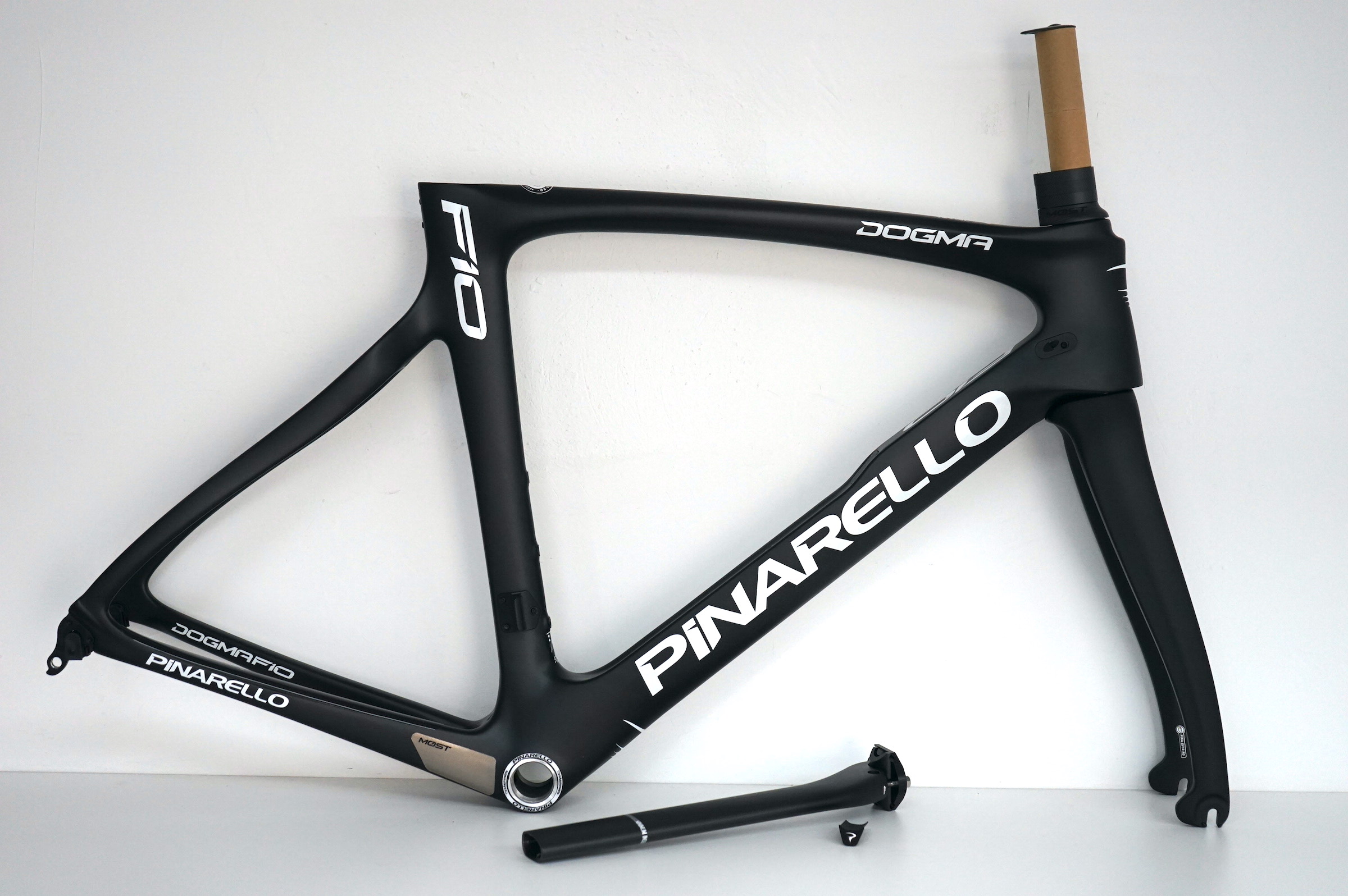 Pinarello Dogma F10 Rahmenset black/white für Felgenbremse