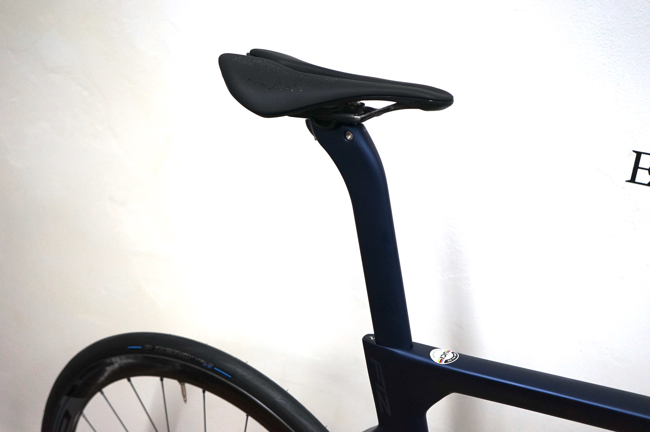 Pinarello DOGMA F12 Disc DuraAce Di2 2x11 Fulcrum Wind 400 Carbon Clincher