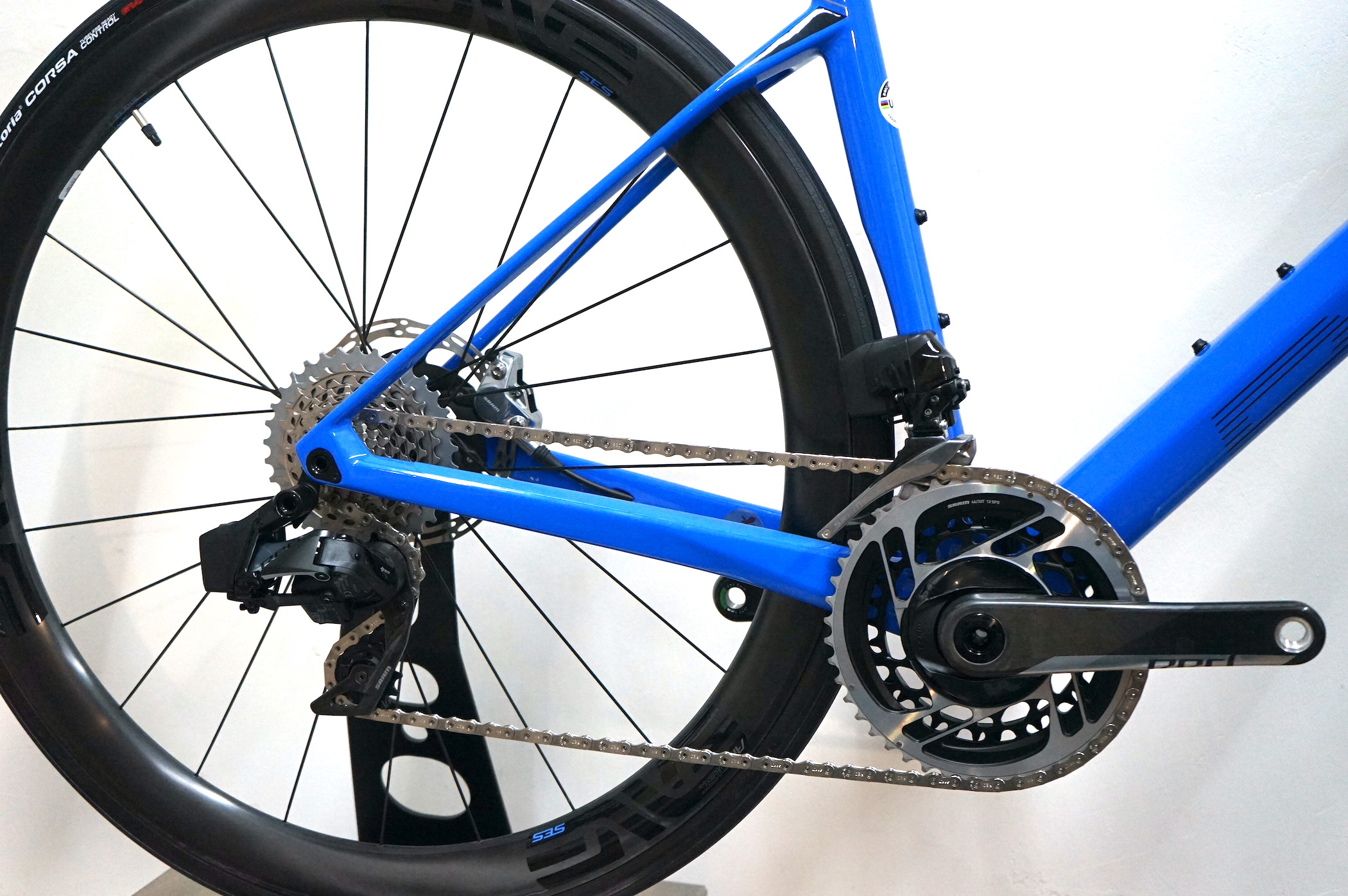 BMC ROADMACHINE 01 TWO (2022) Sram Red AXS 2x12 and Enve 3.4