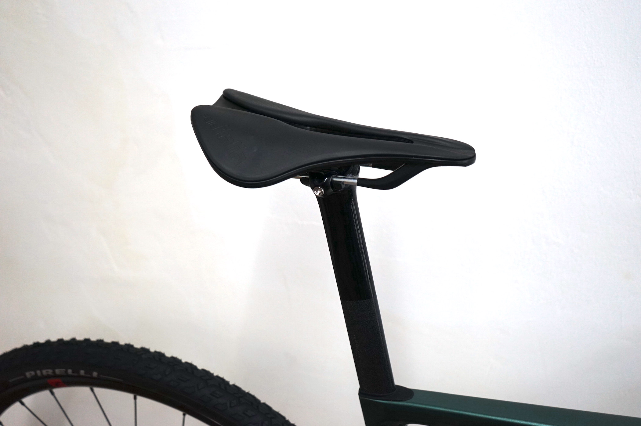 3T Exploro Race Sram Rival AXS 2x12 (2022) - RACE MAX emerald/white