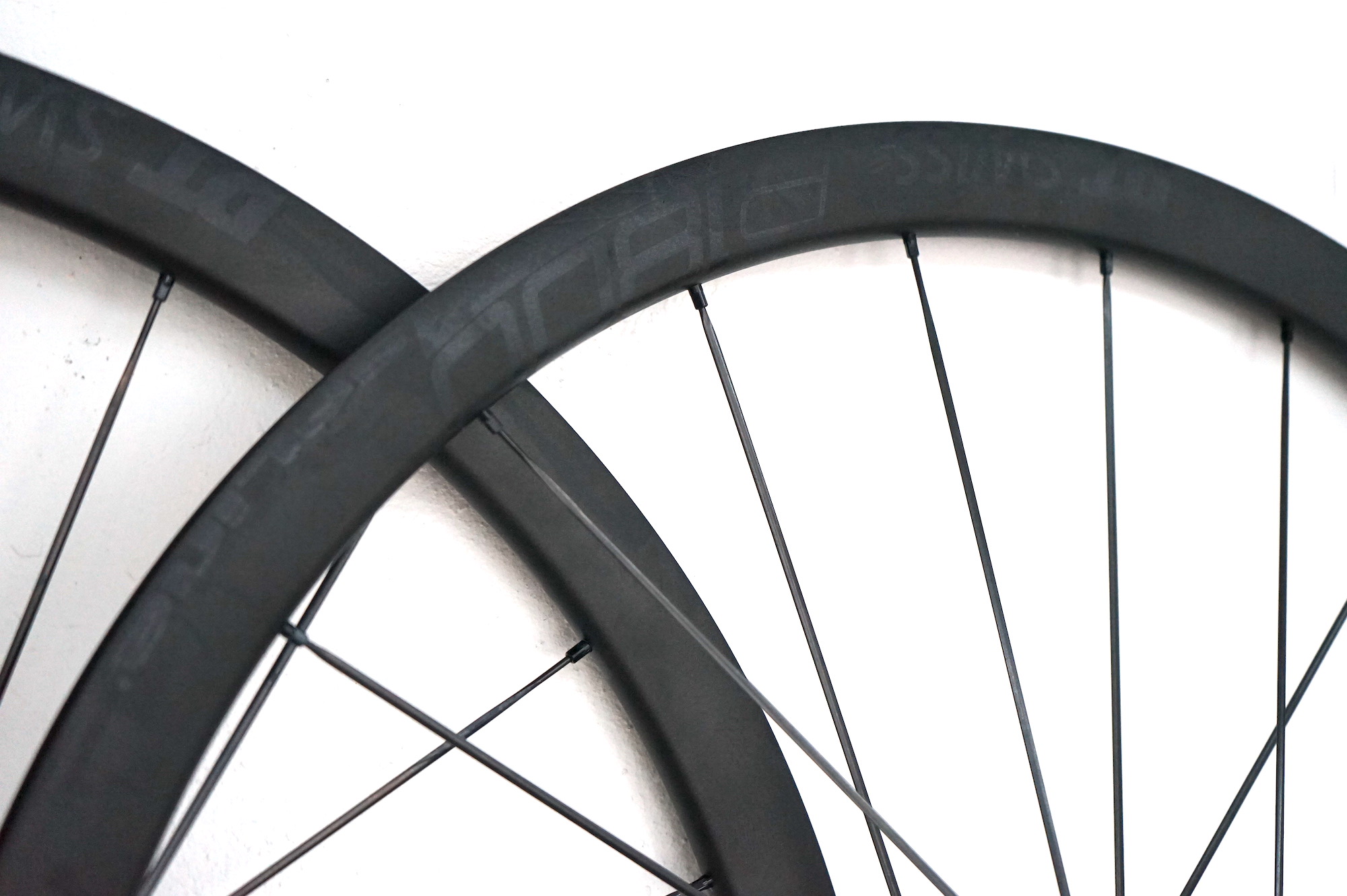 DT Swiss P1800 disc-brake 32mm Centerlock (VR 12x100 / HR 12x142)