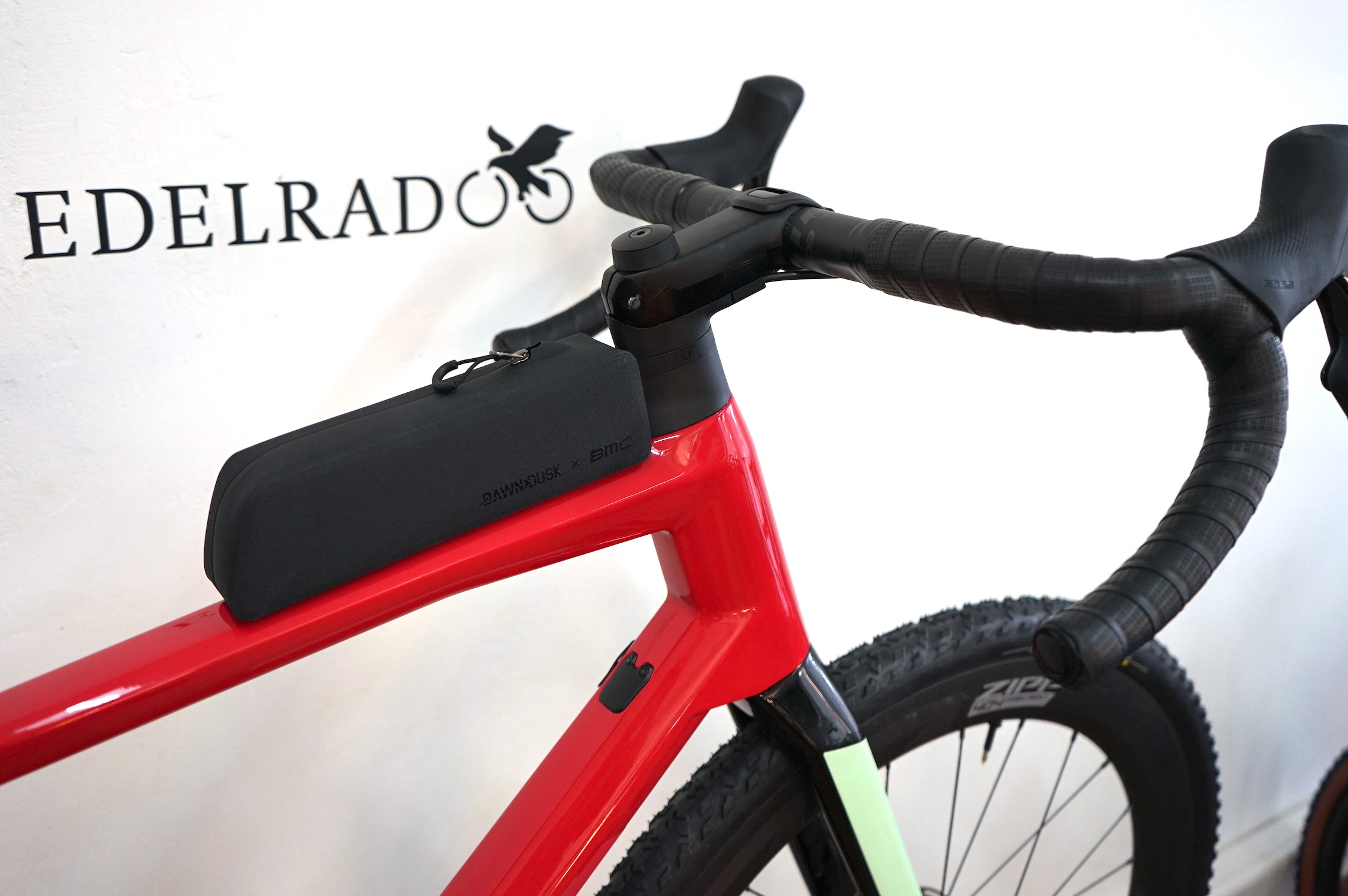 BMC URS 01 ONE (2022) Zipp 404 & Sram Red eTap/Eagle XX1 AXS 1x12-Copy