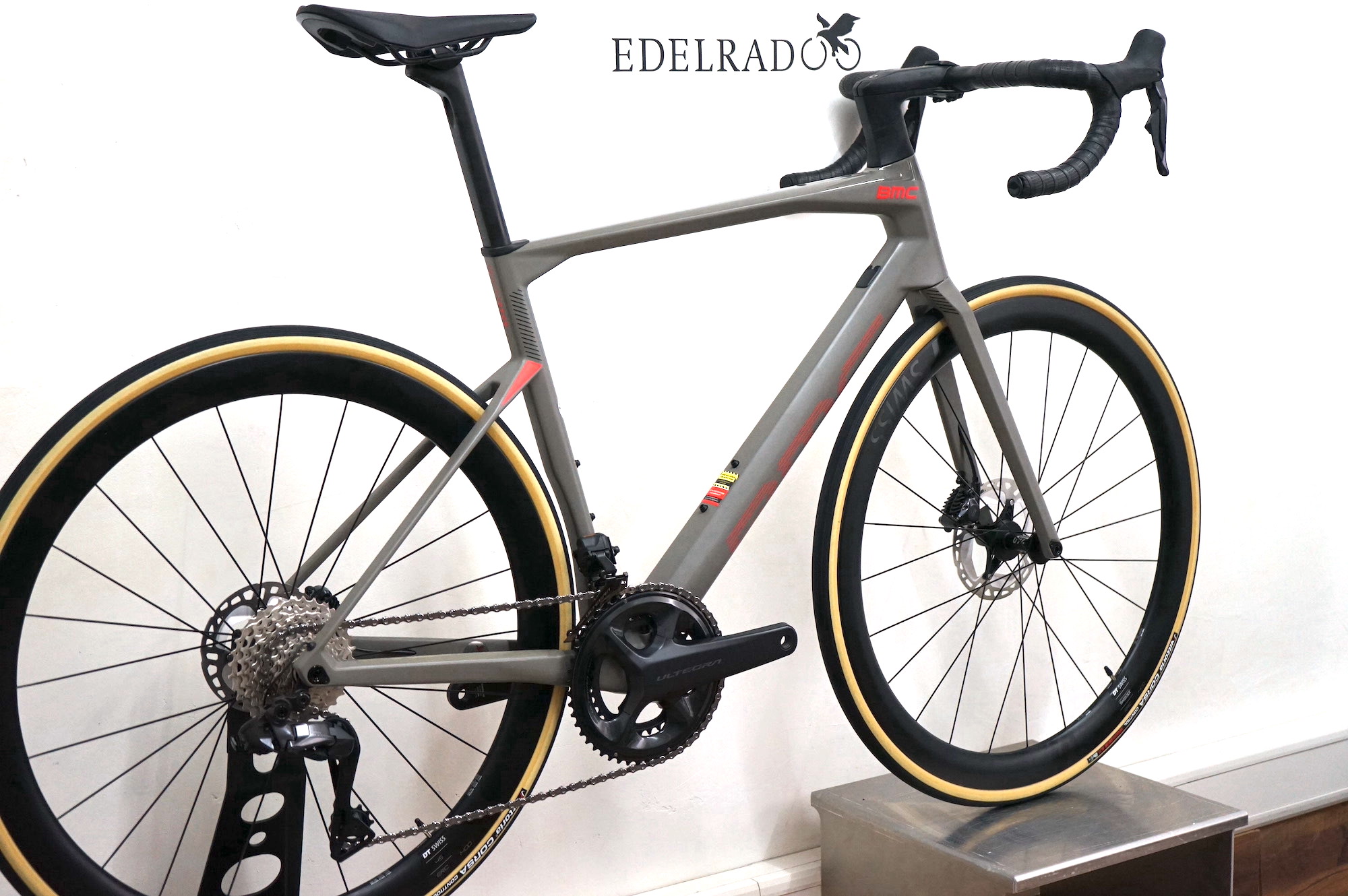 BMC ROADMACHINE 01 THREE (2022) Ultegra Di2 2x12