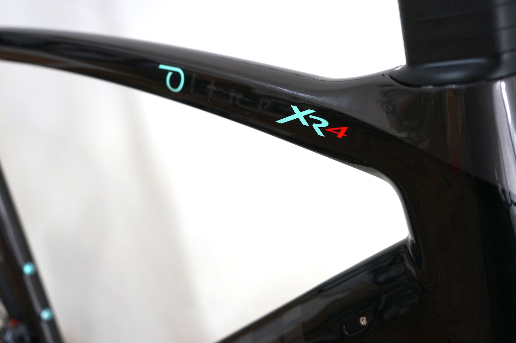 Bianchi OLTRE XR4 Disc Ultegra Di2 11SP 52/36 (2020) Color: 2R