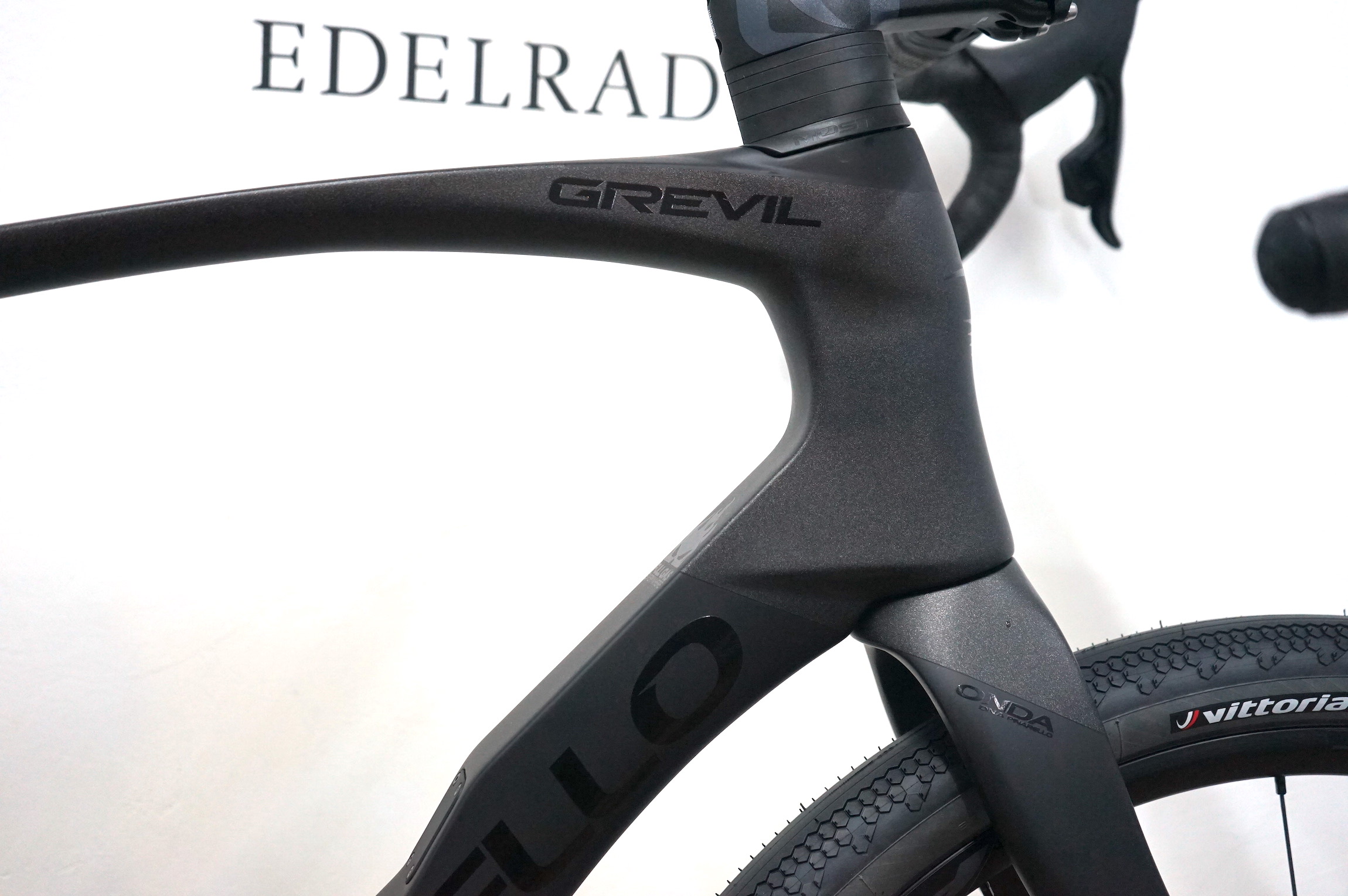 Pinarello GREVIL F Rival eTap AXS DB 1x12 XPLR / 27,5" (2023) CB301 razor-black