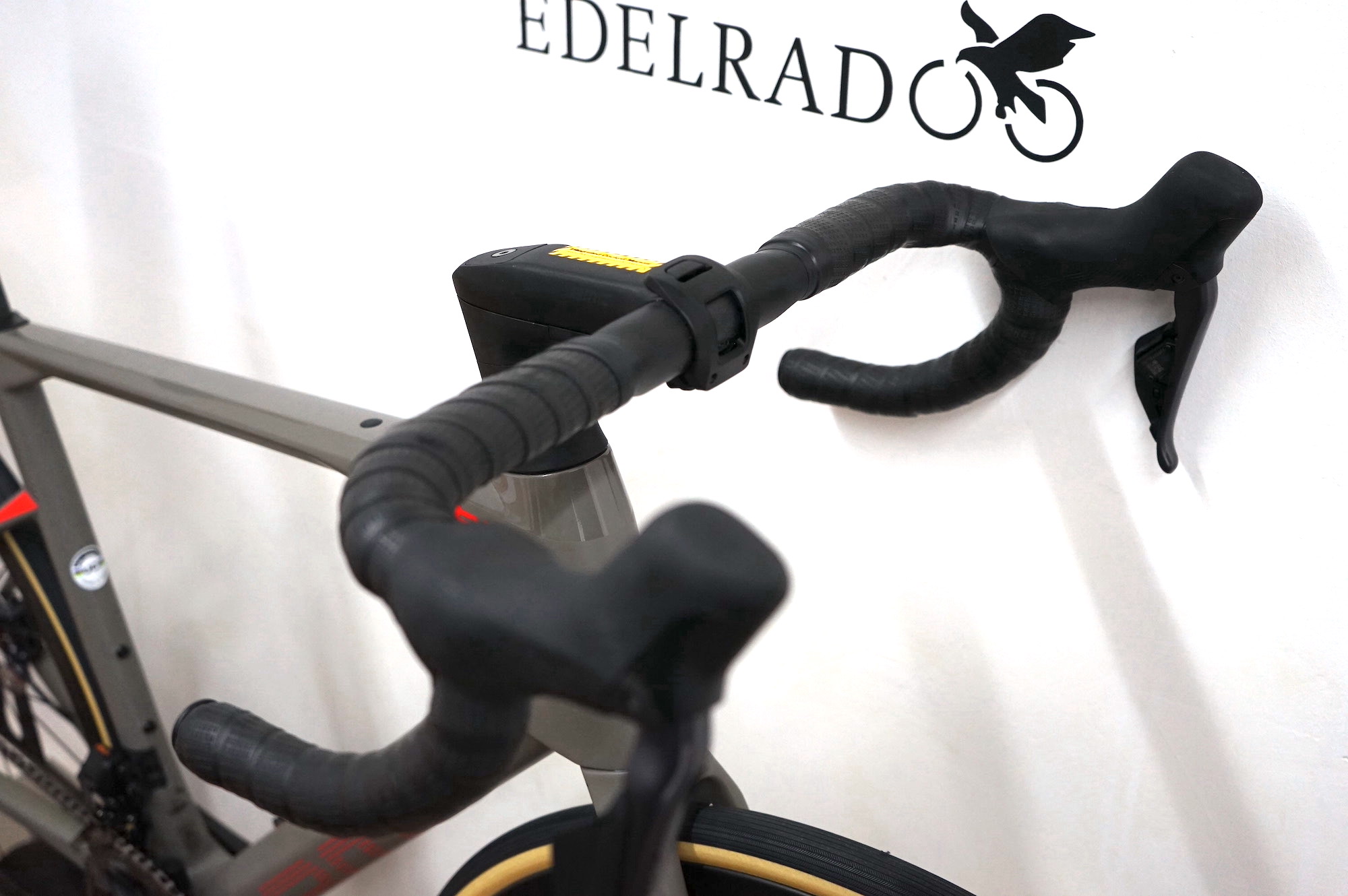 BMC ROADMACHINE 01 THREE (2022) Ultegra Di2 2x12