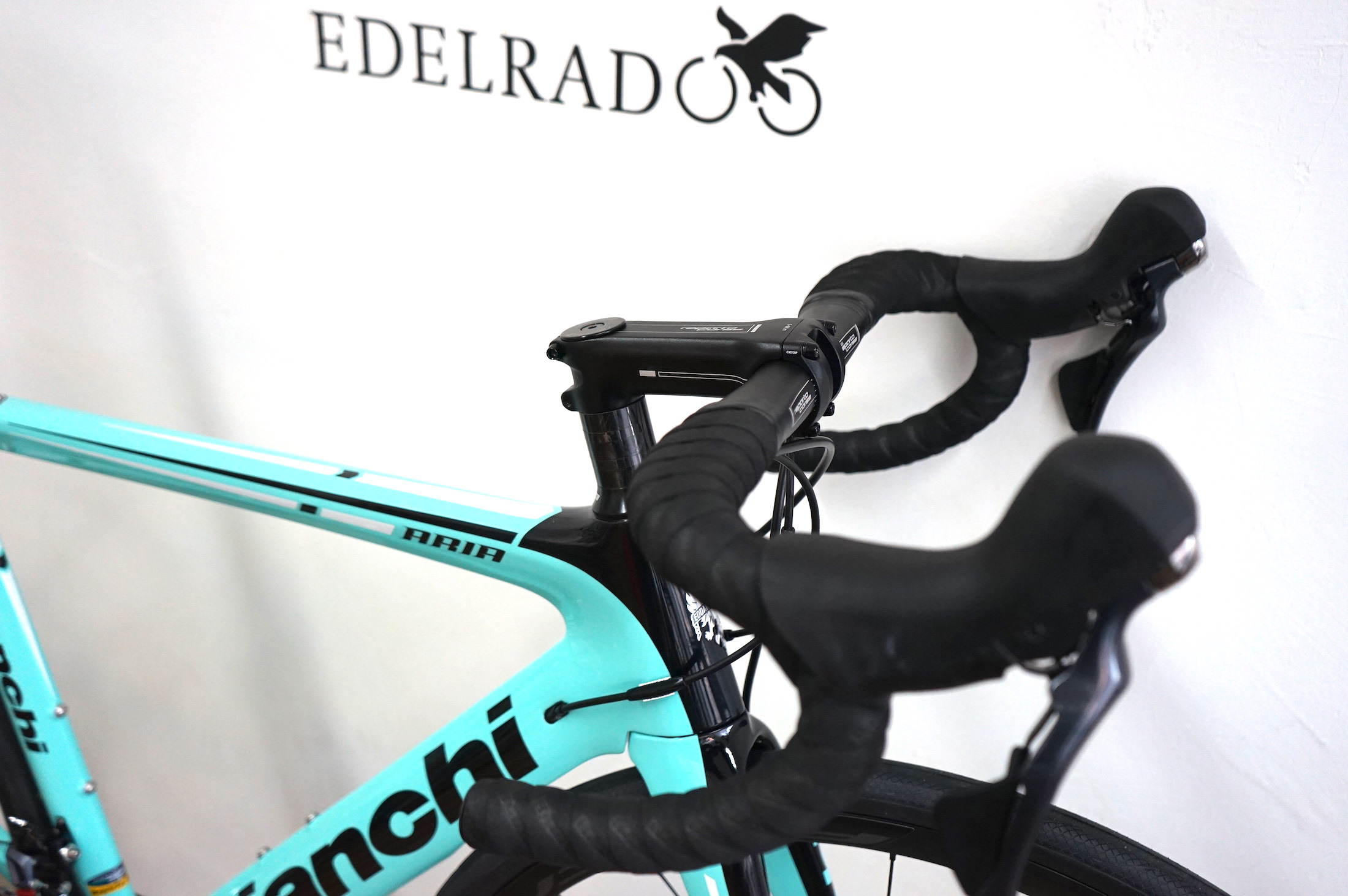 Bianchi ARIA Disc Ultegra (2020) Color: 1D