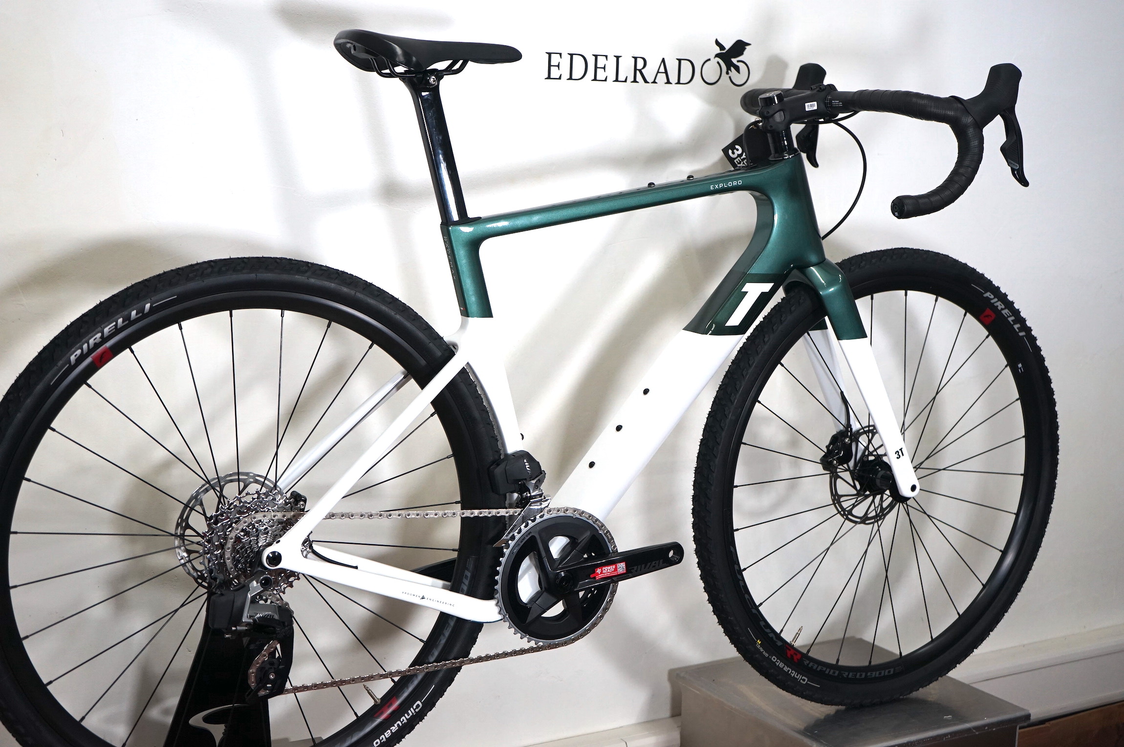 3T Exploro Race Sram Rival AXS 2x12 (2022) - RACE MAX emerald/white