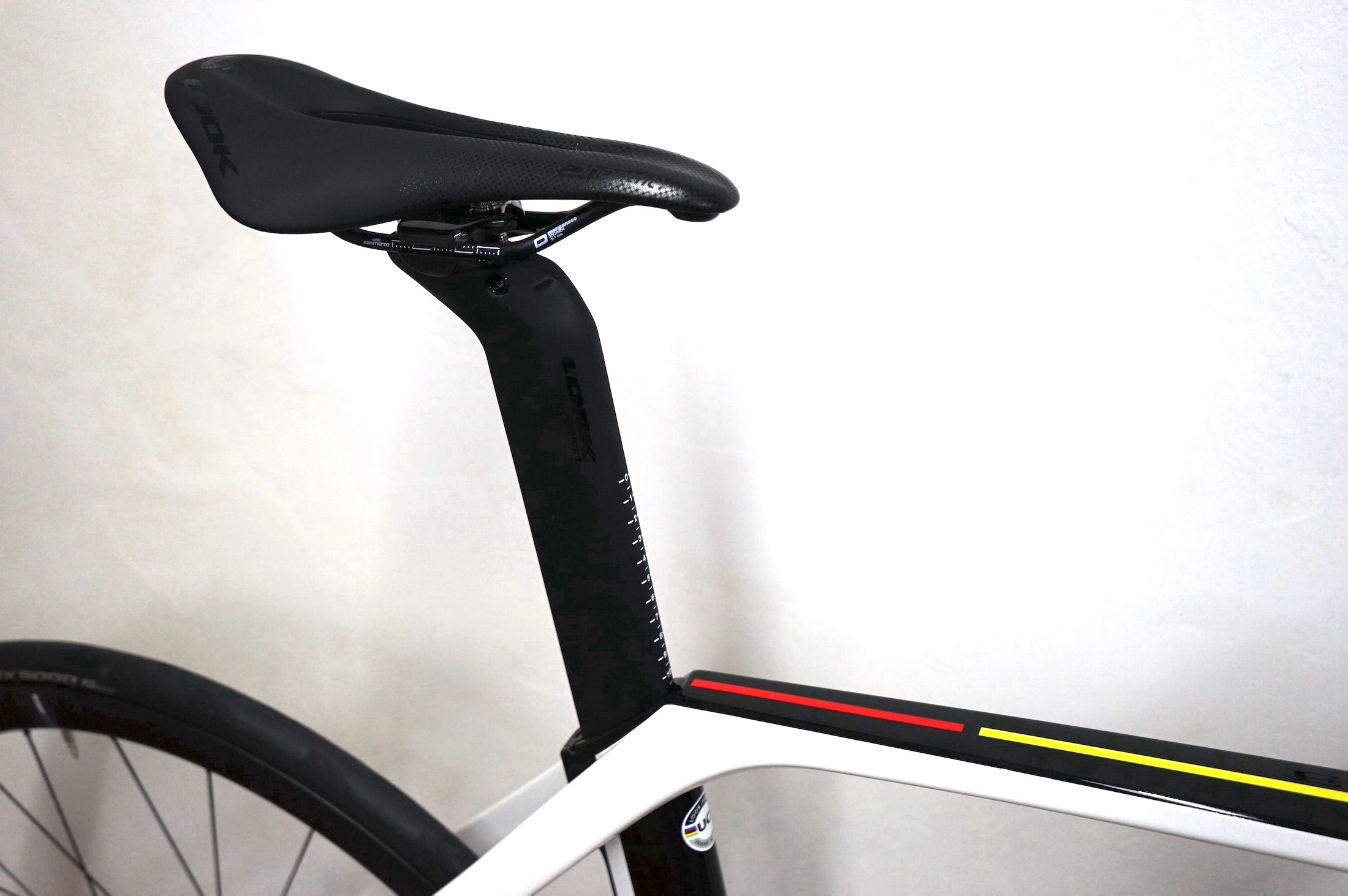 Look 795 Blade RS Disc Ultegra Di2 2x12 und Carbon Clincher R38D (2022)