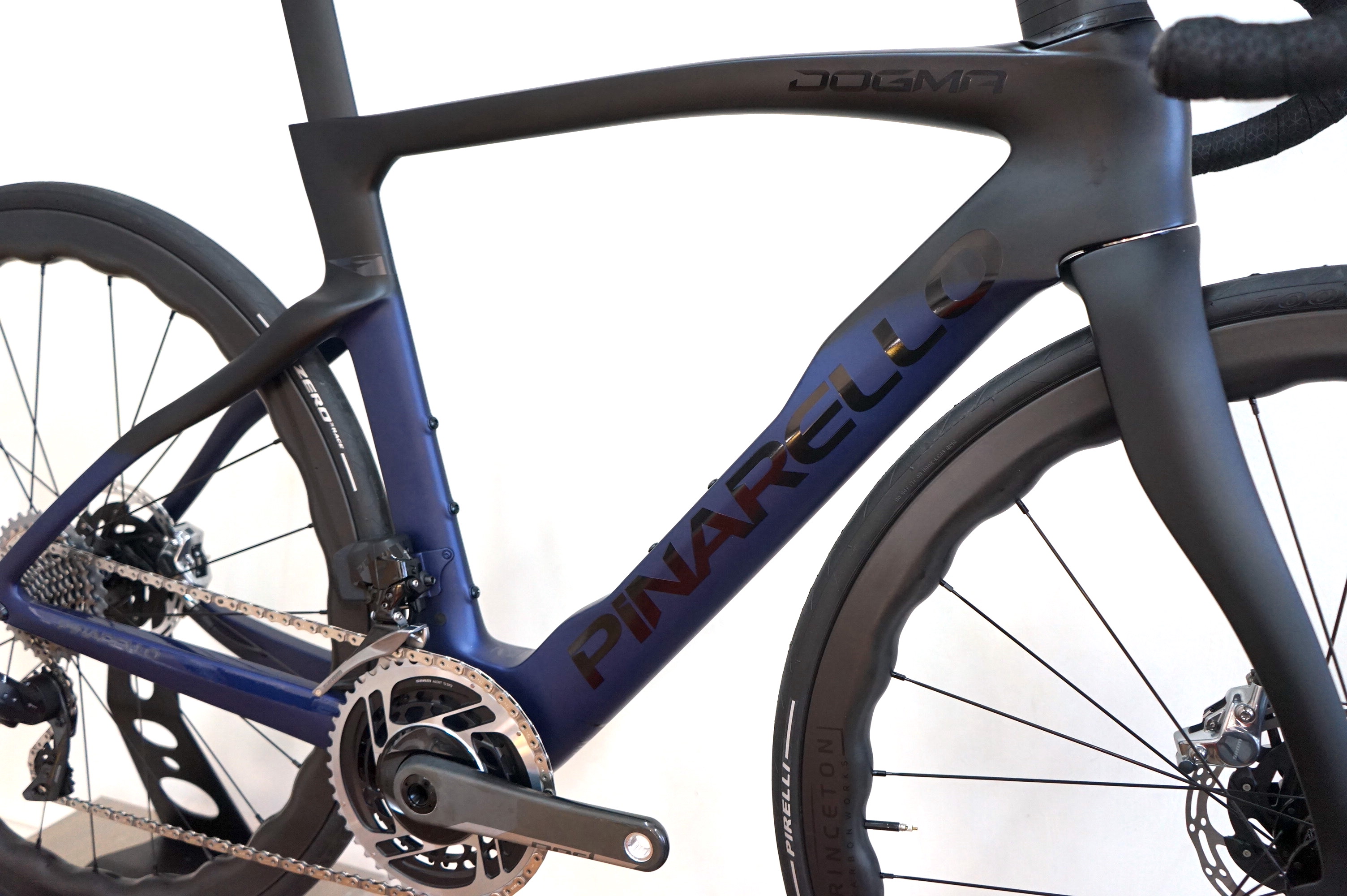 Pinarello DOGMA F disc (2023) Sram Red eTap AXS 2x12 Princeton Grit 4540 midnight-blue (B614)