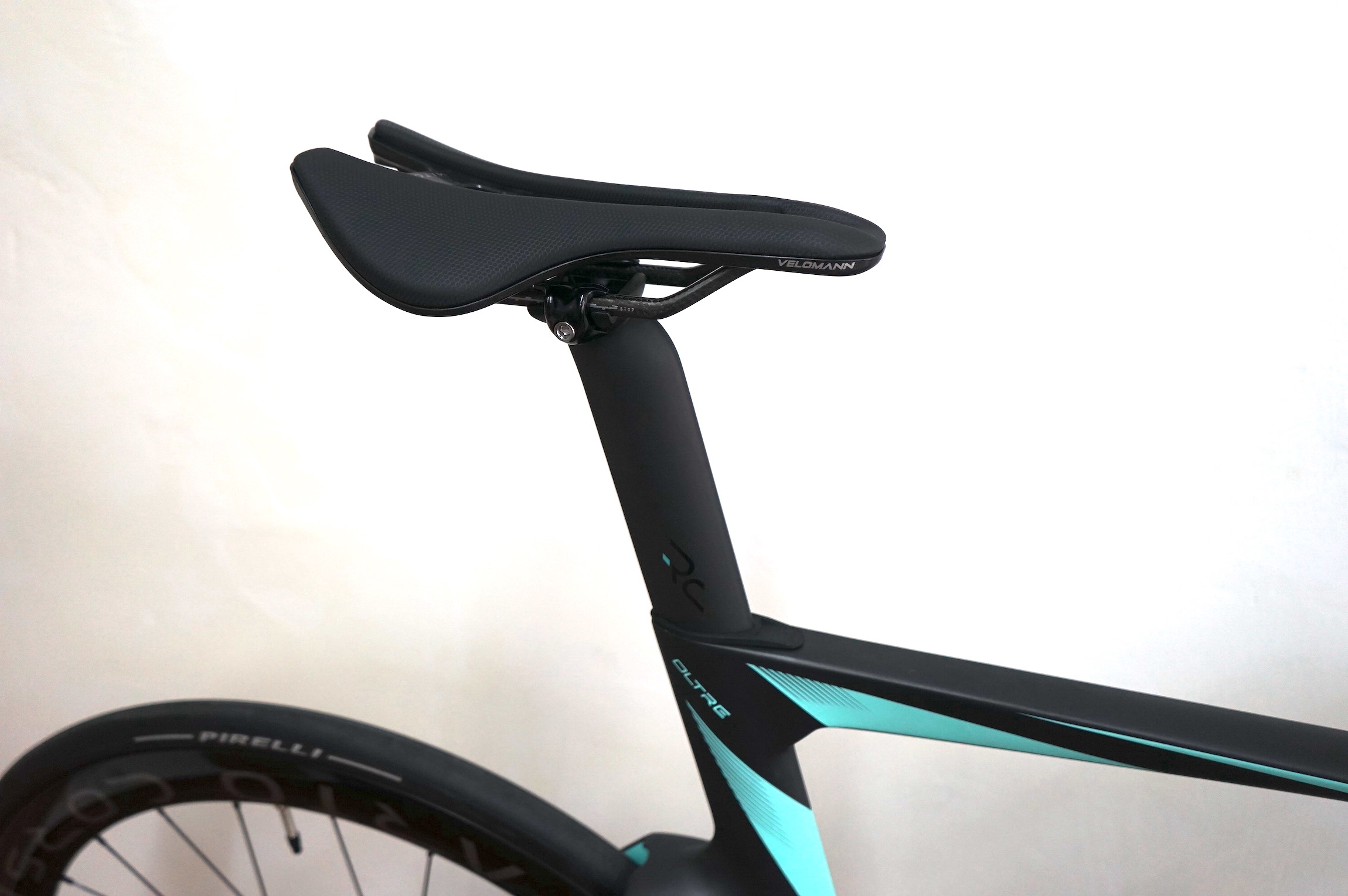 Bianchi OLTRE PRO Sram Force D2 AXS 2x12 (2024) YTB10 XJ - BLACK / CELESTE