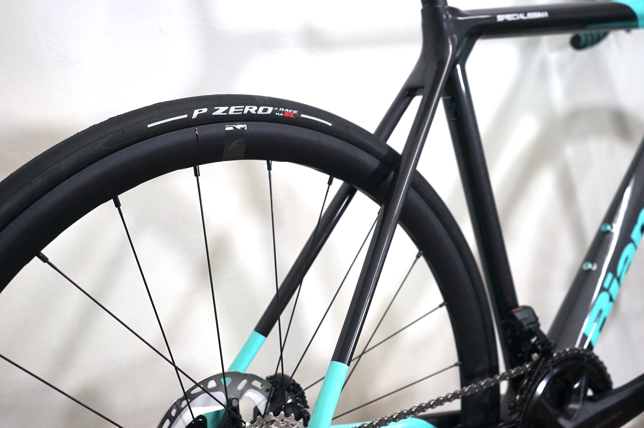 Bianchi SPECIALISSIMA Ultegra Di2 2x12 R400 (2023) YSBY6X RS