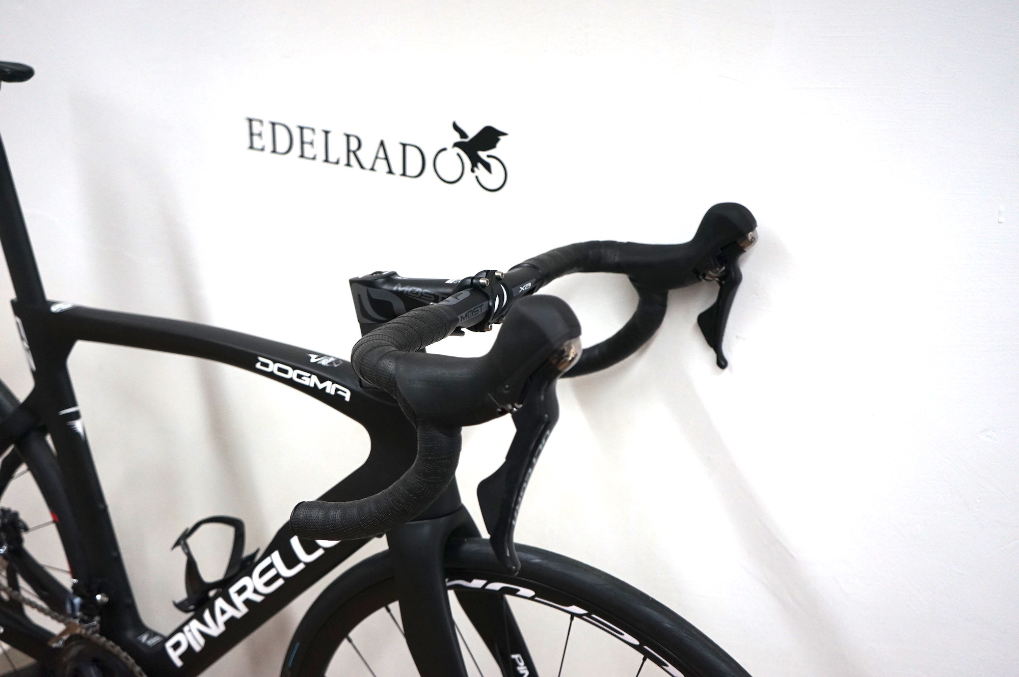 Pinarello F12 Disc Ultegra R8020 2x11 + Fulcrum Racing 500db