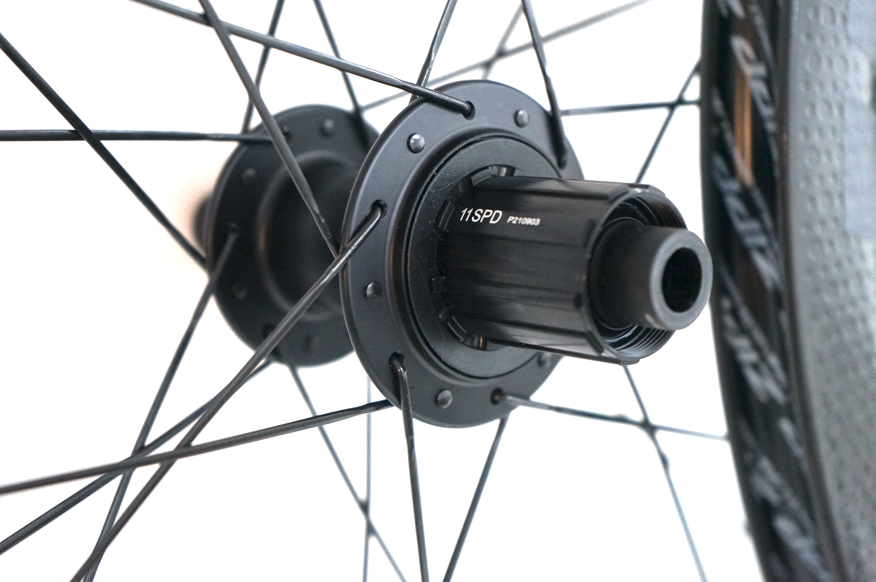 ZIPP 303 disc Firecrest 650B carbon clincher tubeless-ready (disc-brake)