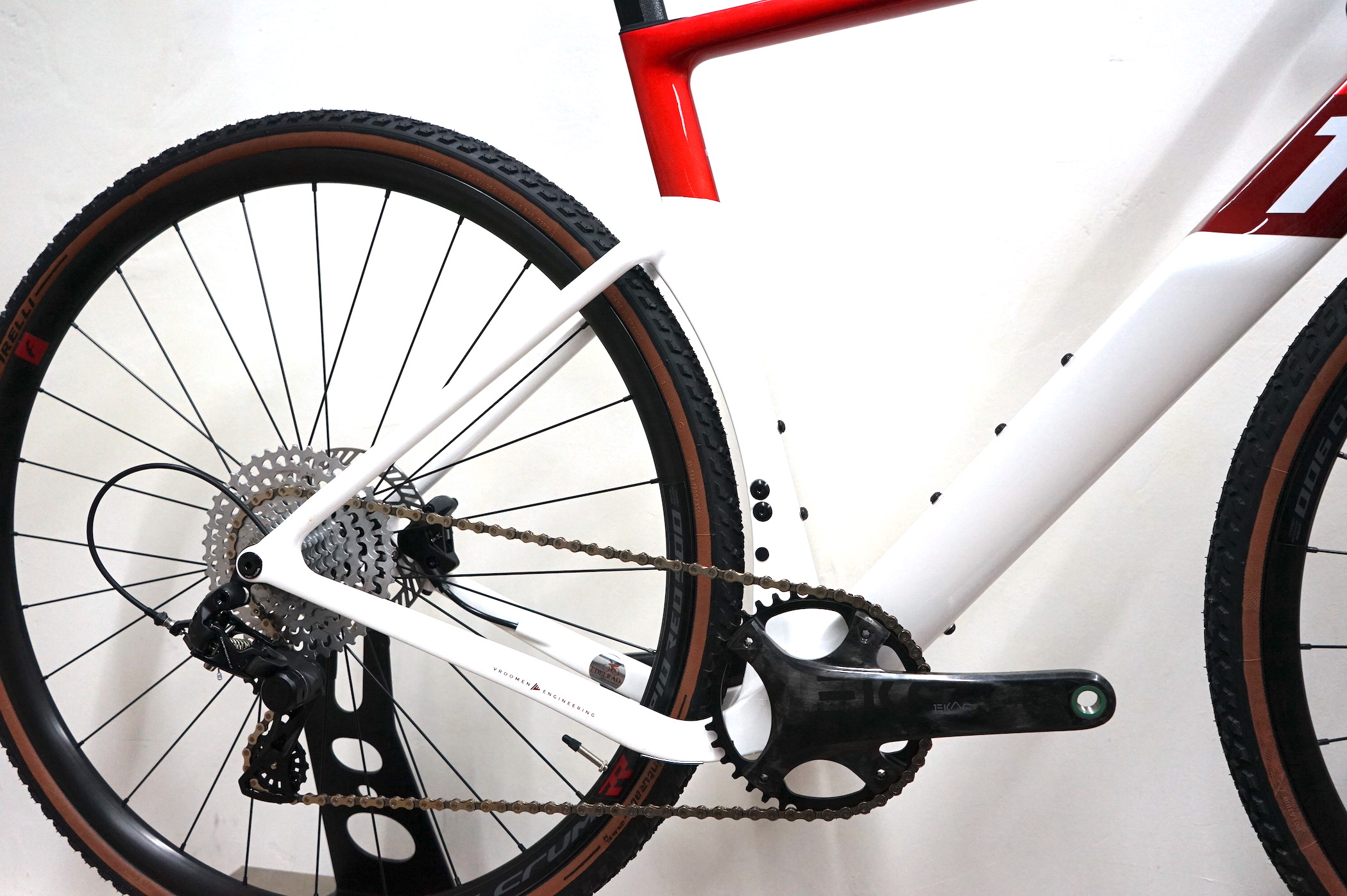 3T Exploro Race Campagnolo EKAR 1x13 (2023) - RACE MAX  red/white