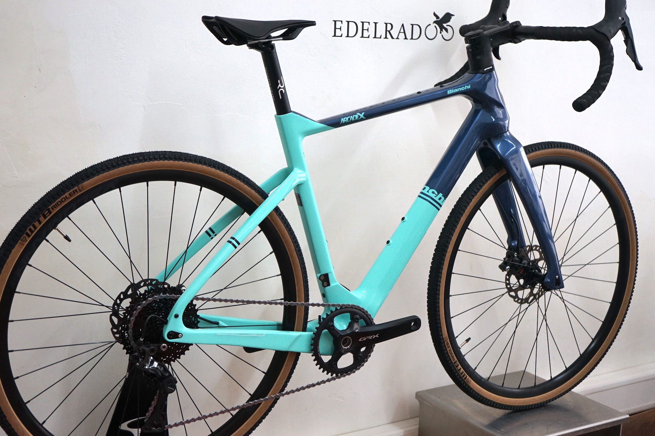 Bianchi Arcadex GRX 600 1X11 (2023) YSBX3 (GX - CELESTE CK16/BLUE NOTE GLOSSY)