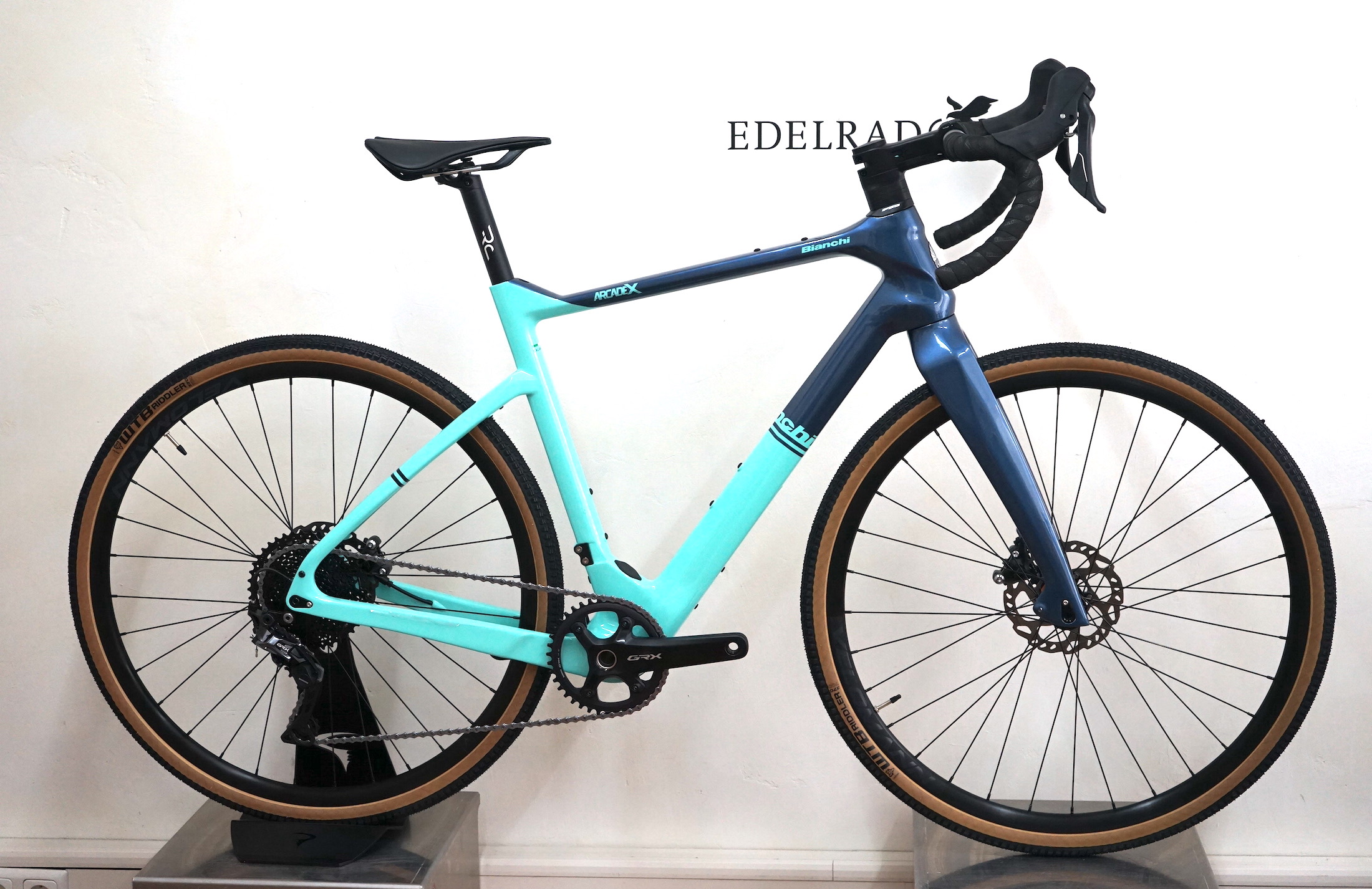 Bianchi Arcadex GRX 600 1X11 (2023) YSBX3 (GX - CELESTE CK16/BLUE NOTE GLOSSY)