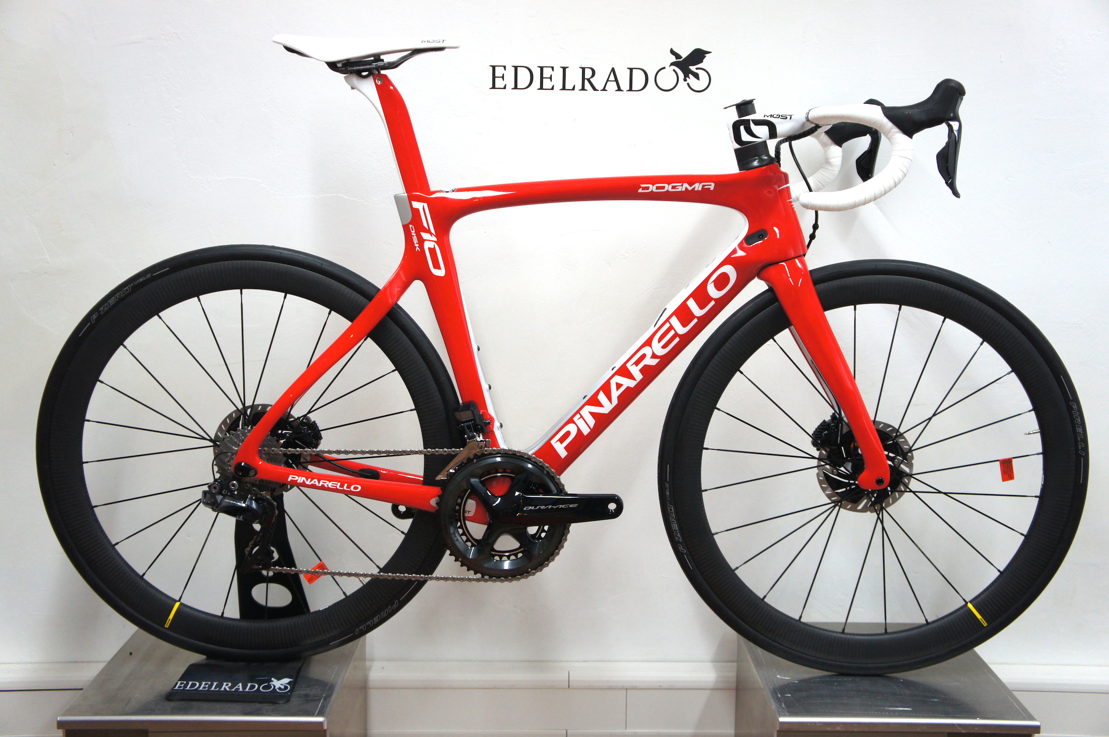 Pinarello Dogma F10 Disk Komplettrad 209 vulcano  f10 disc
