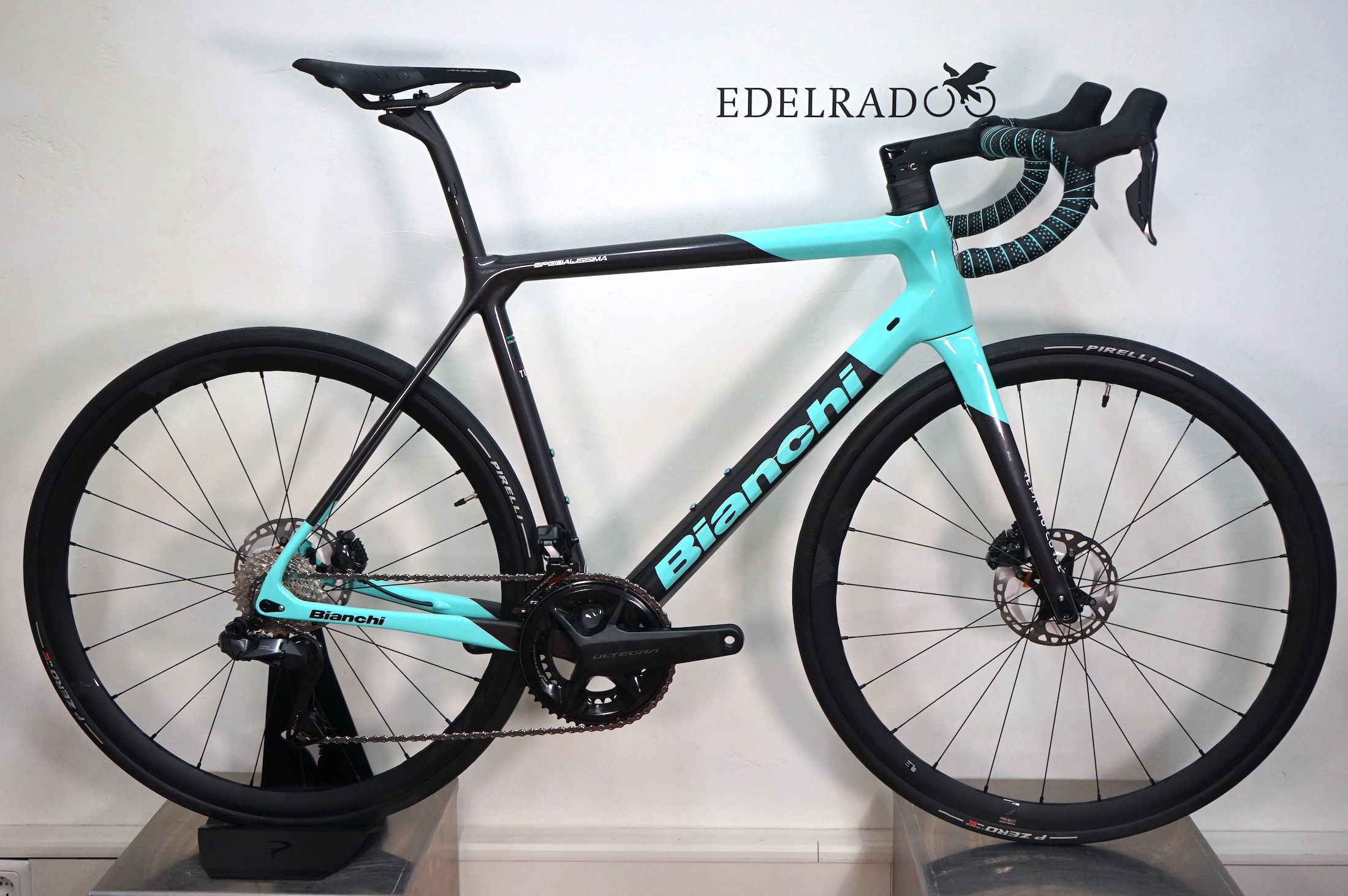 Bianchi SPECIALISSIMA Ultegra Di2 2x12 R400 (2023) YSBY6X RS