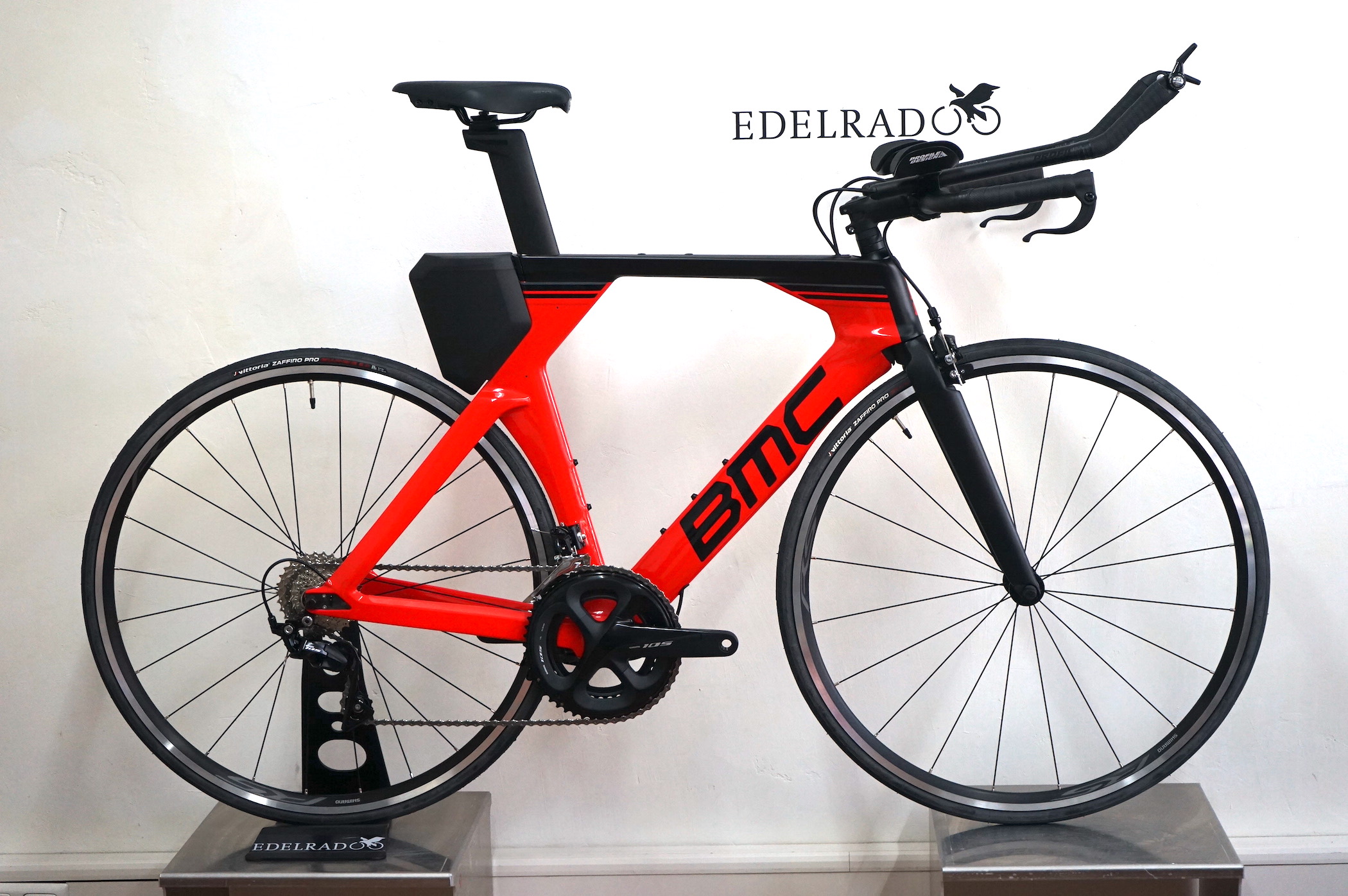 BMC Timemachine ONE  (NEON RED / BLACK) 2023 Shimano 105 2x11 Triathlon TM02