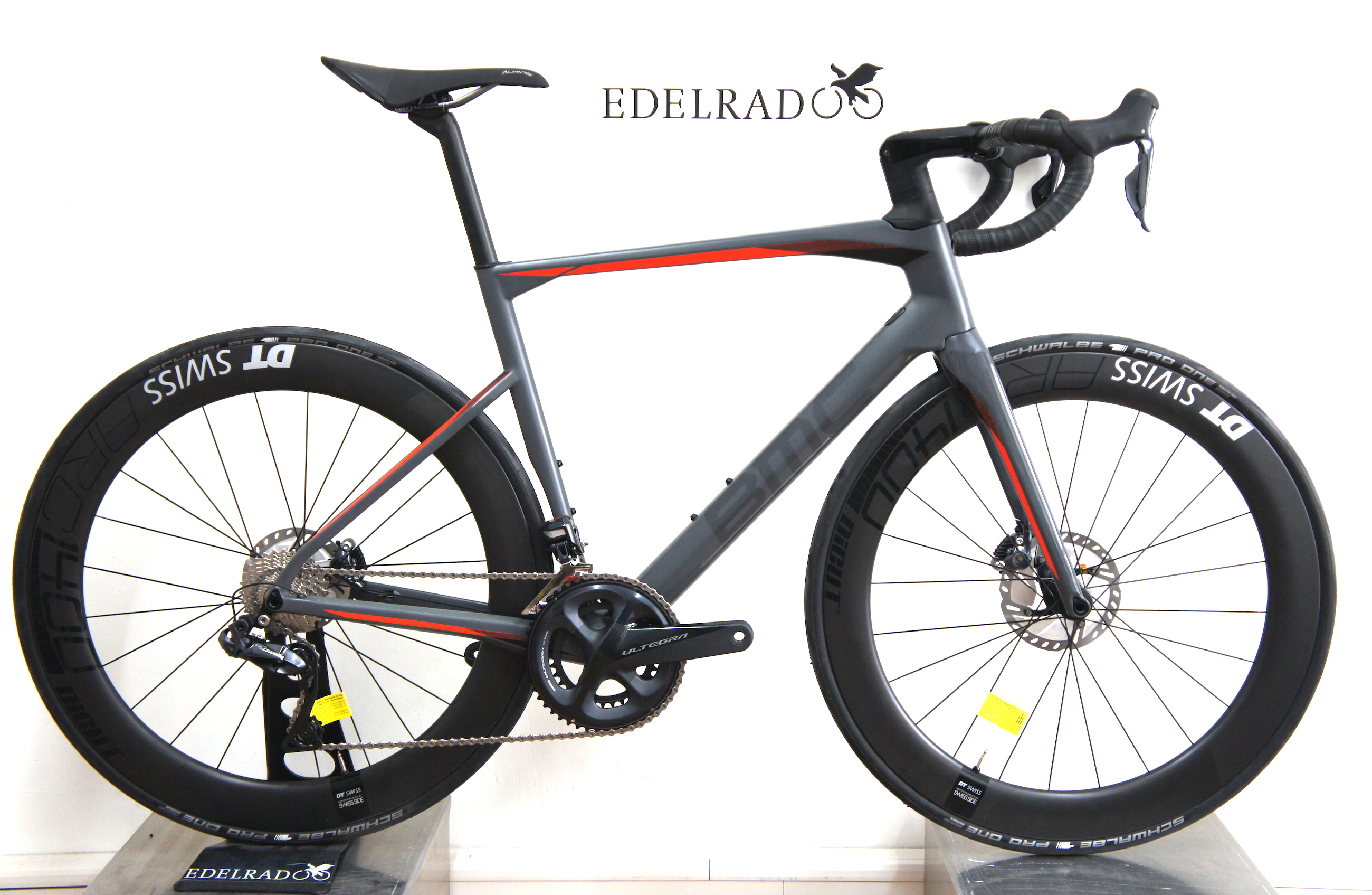 BMC Roadmachine 01 Ultegra Di2 / DT ARC1400 62mm / RM01 Three