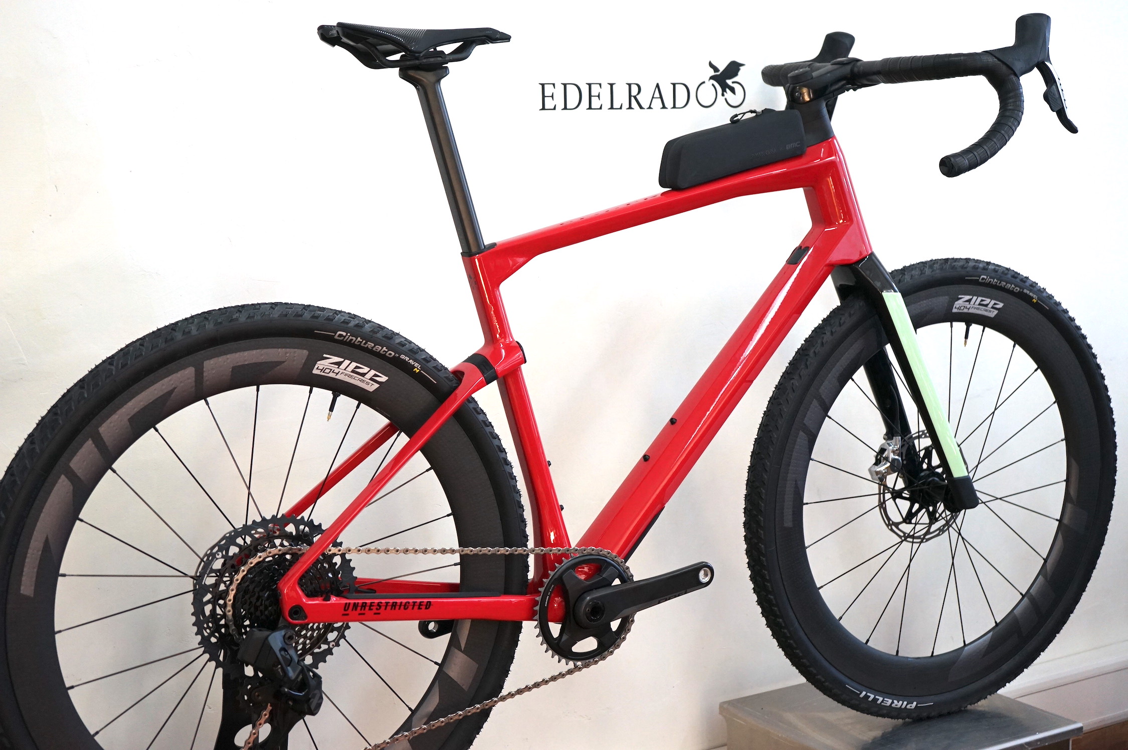 BMC URS 01 ONE (2022) Zipp 404 & Sram Red eTap/Eagle XX1 AXS 1x12-Copy