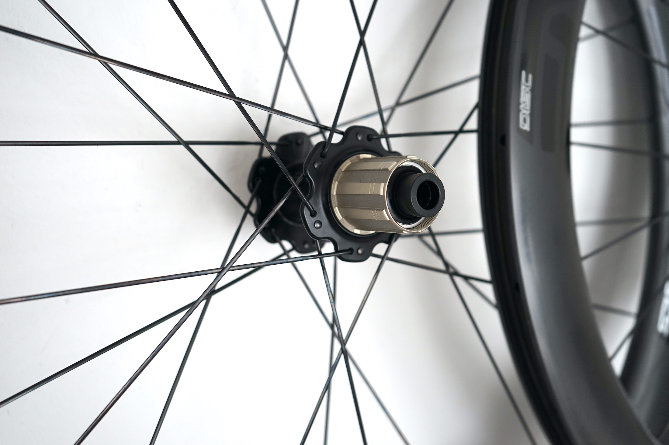 ENVE SES 5.6 Laufradsatz Clincher tubeless / ENVE alloy Naben / Centerlock Scheibenbremse