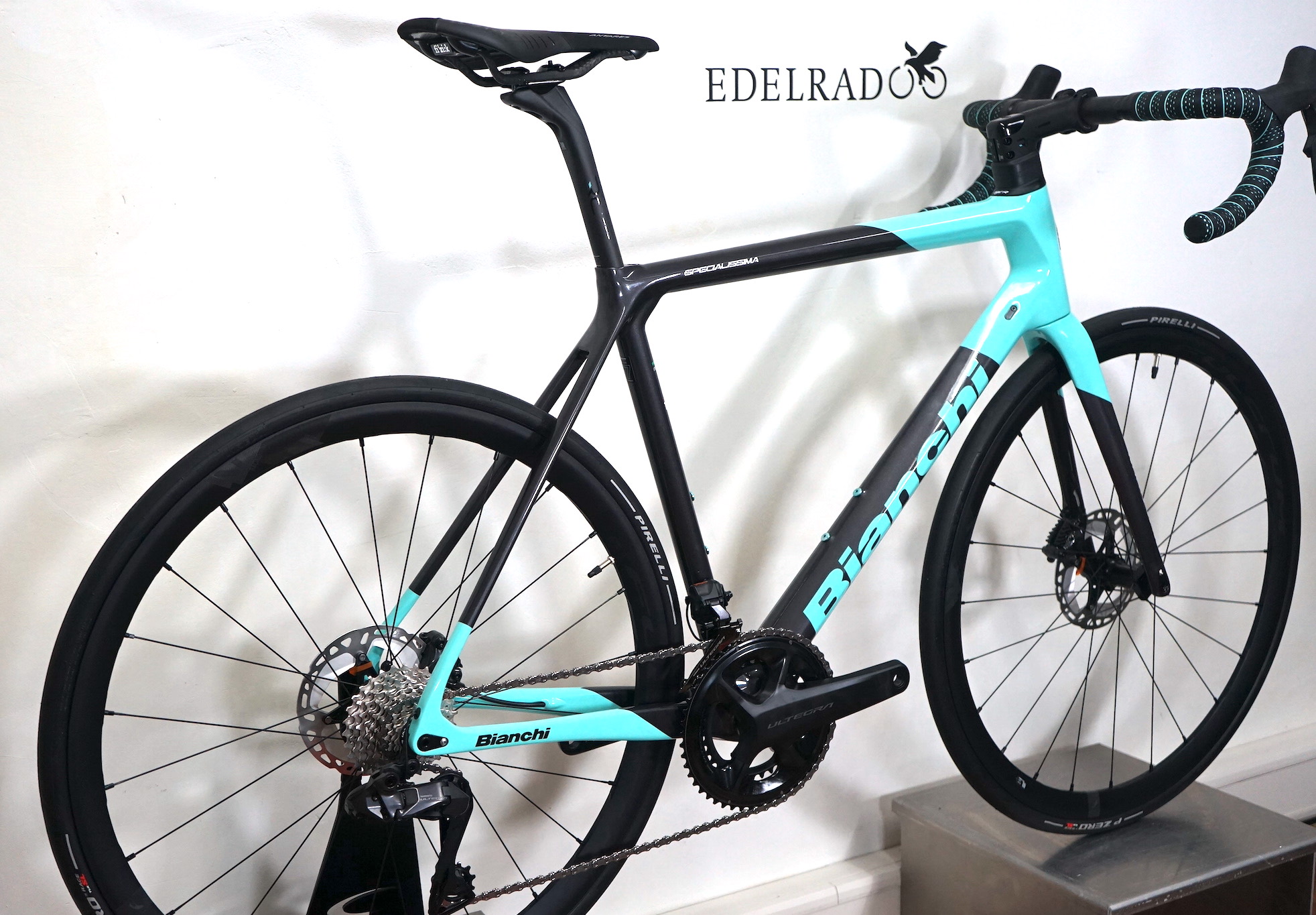 Bianchi SPECIALISSIMA Ultegra Di2 2x12 R400 (2023) YSBY6X RS